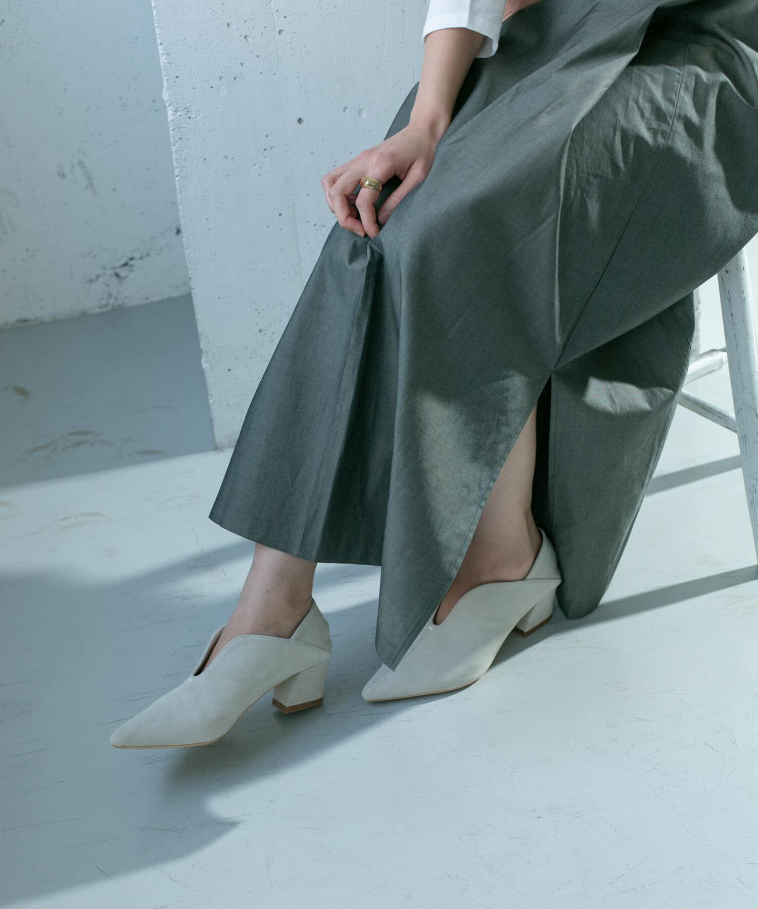  「ポインテッドトゥスエードブーティ」|ショートブーツ|