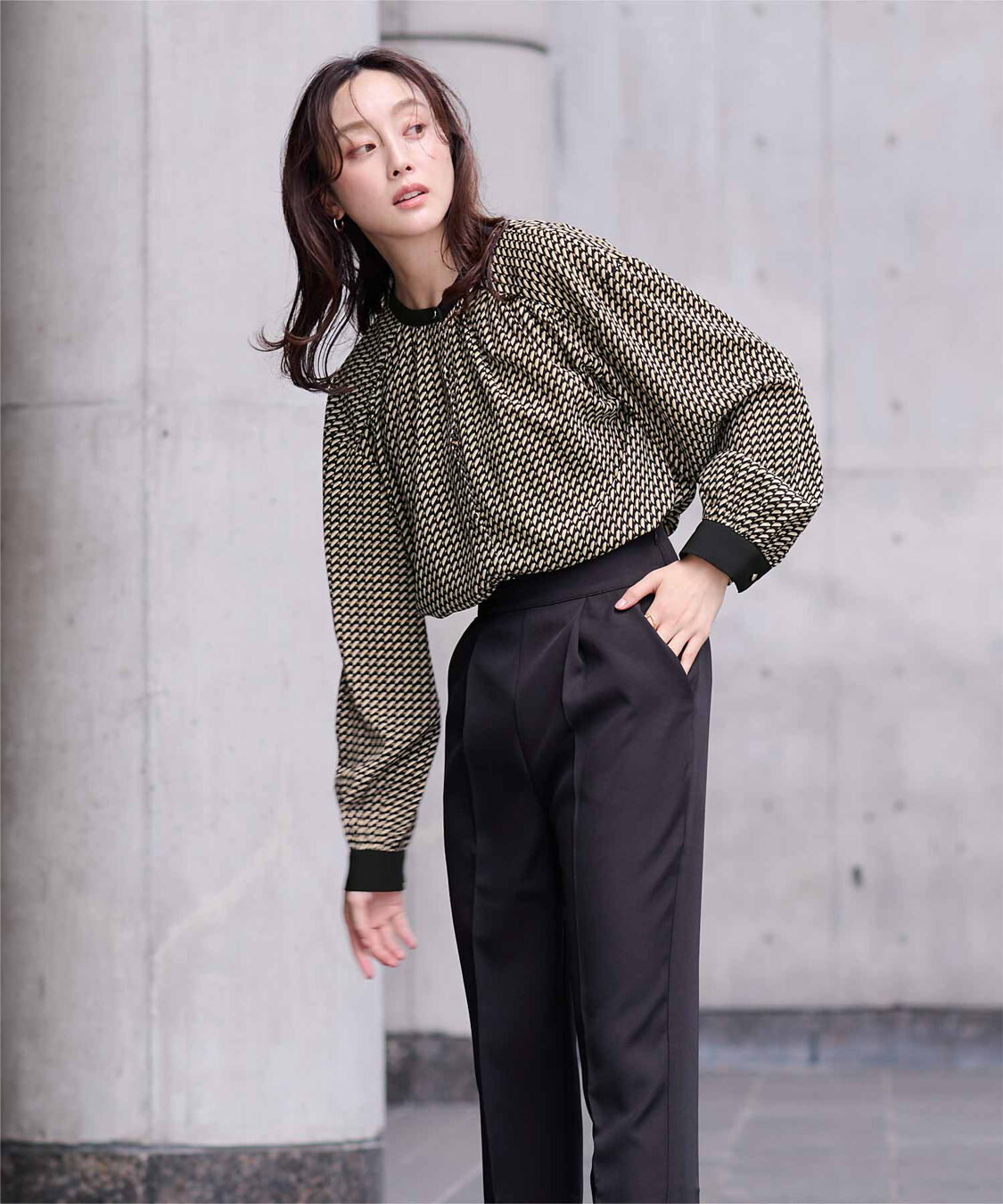 ur's「ジオメトリックバンドカラーブラウス」|シャツ・ブラウス|