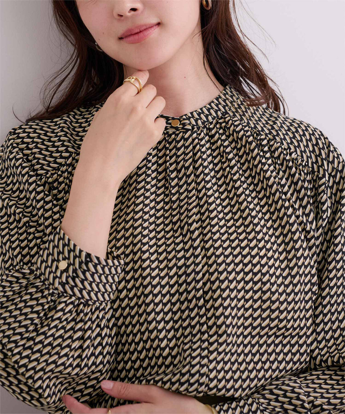 ur's「ジオメトリックバンドカラーブラウス」|シャツ・ブラウス|