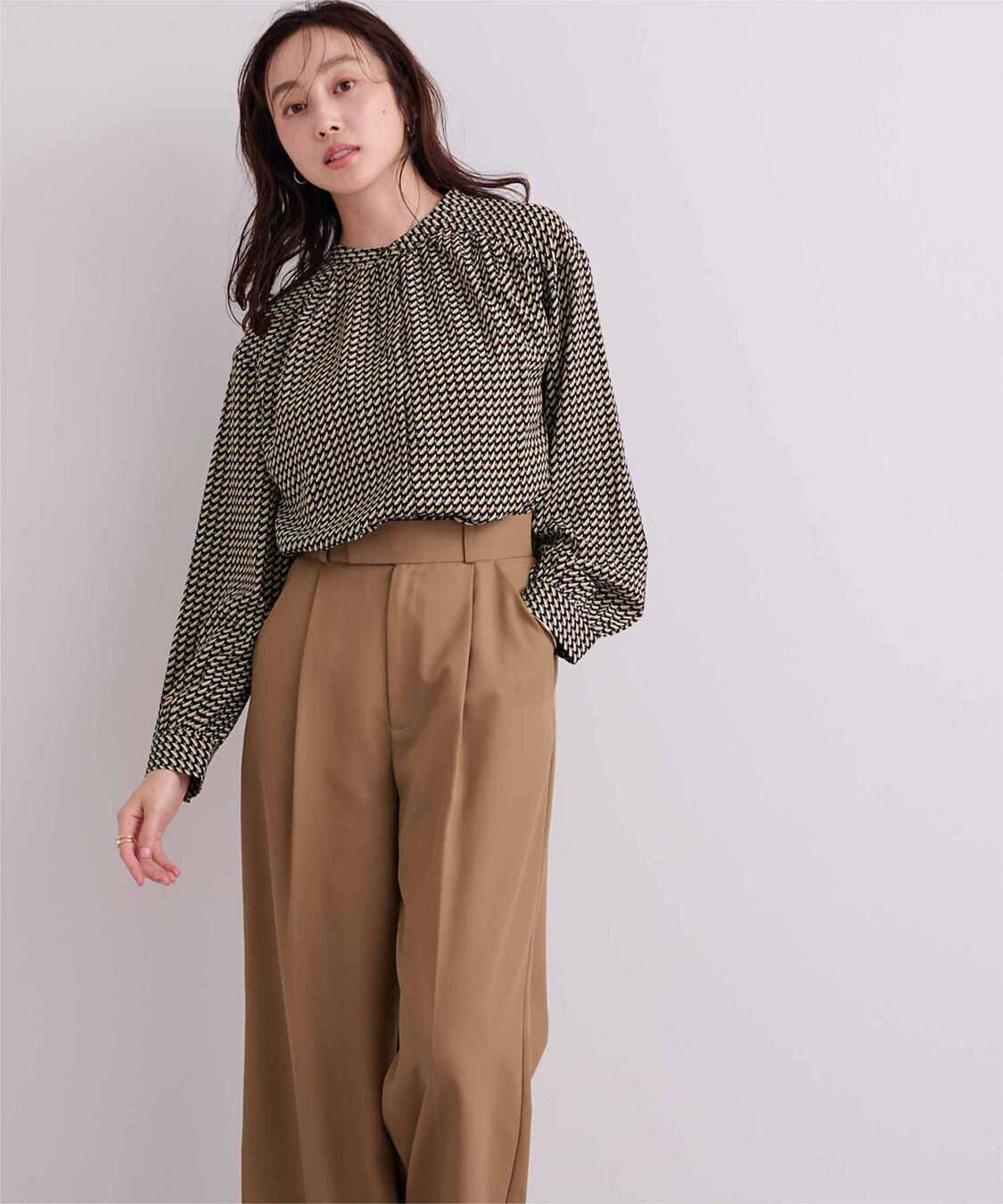 ur's「ジオメトリックバンドカラーブラウス」|シャツ・ブラウス|