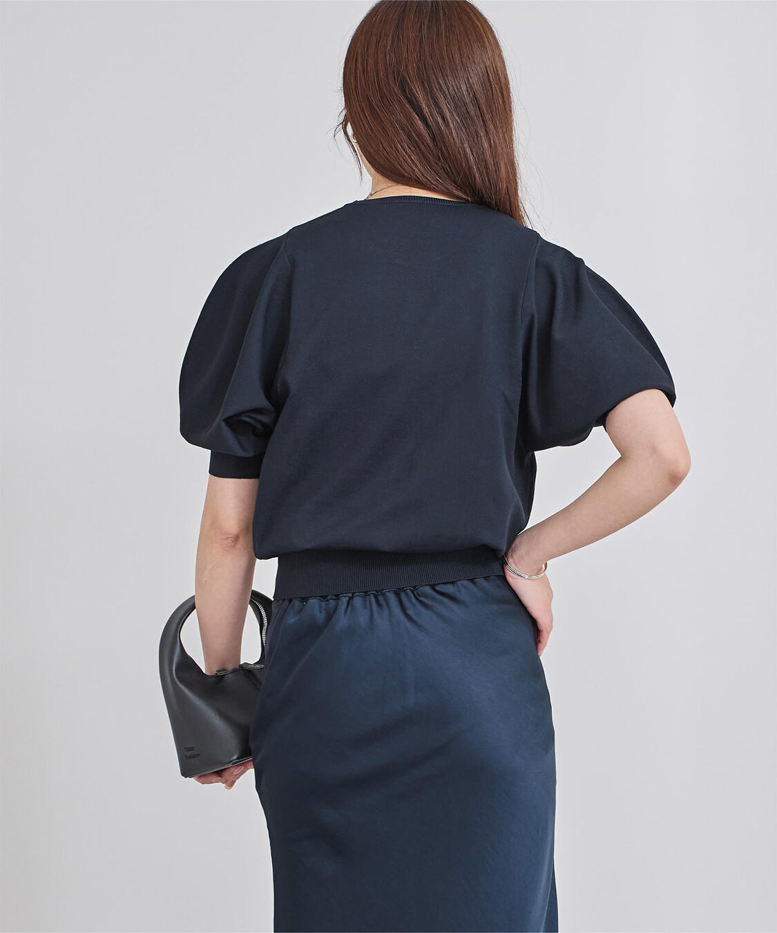 ur's「ｽﾎﾟﾝﾃﾞｨｯｼｭﾊﾟﾌｽﾘｰﾌﾞﾆｯﾄ」|ニット・セーター|