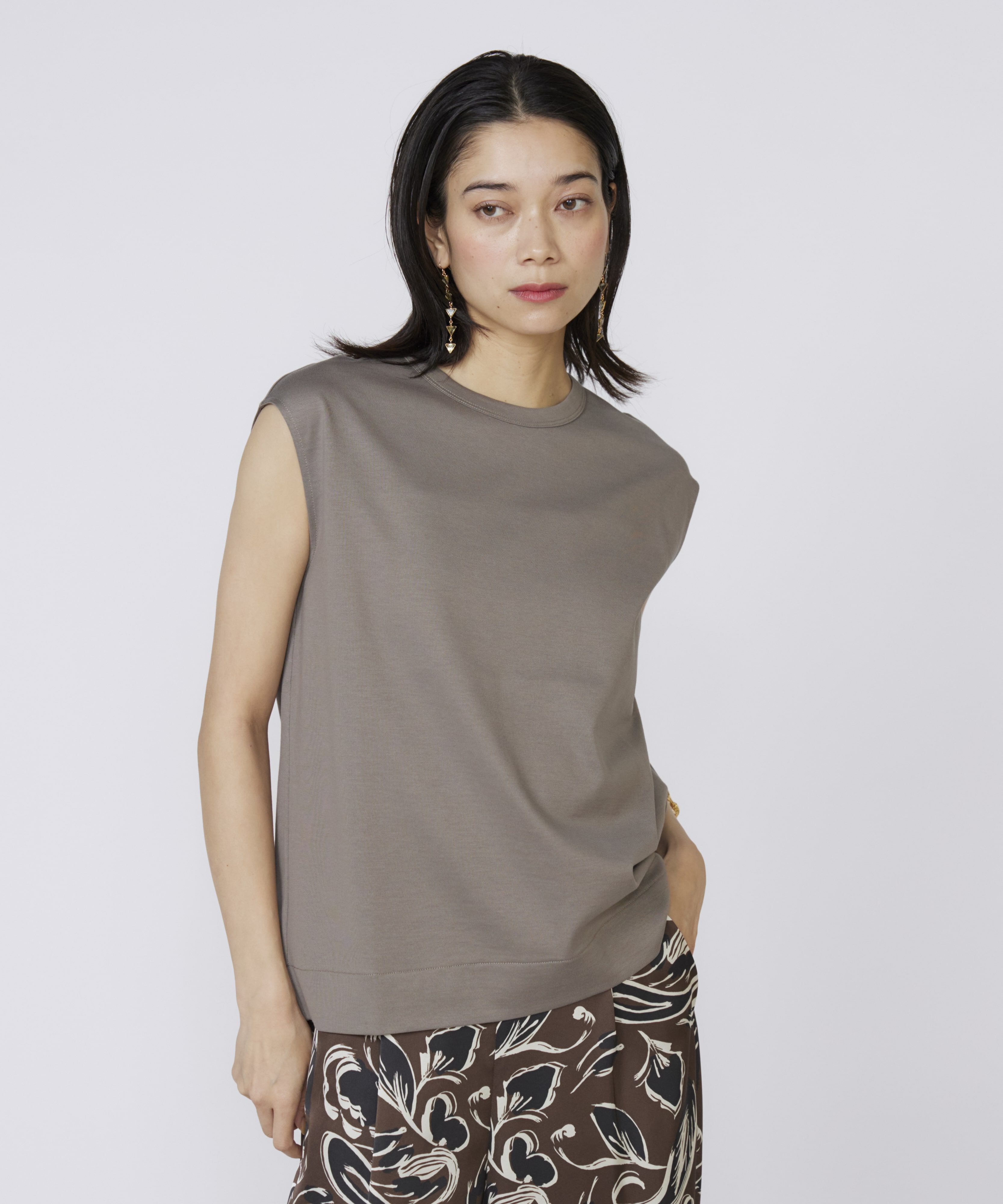 INED「《大きいサイズ》フレンチスリーブトップス」|Tシャツ・カットソー|