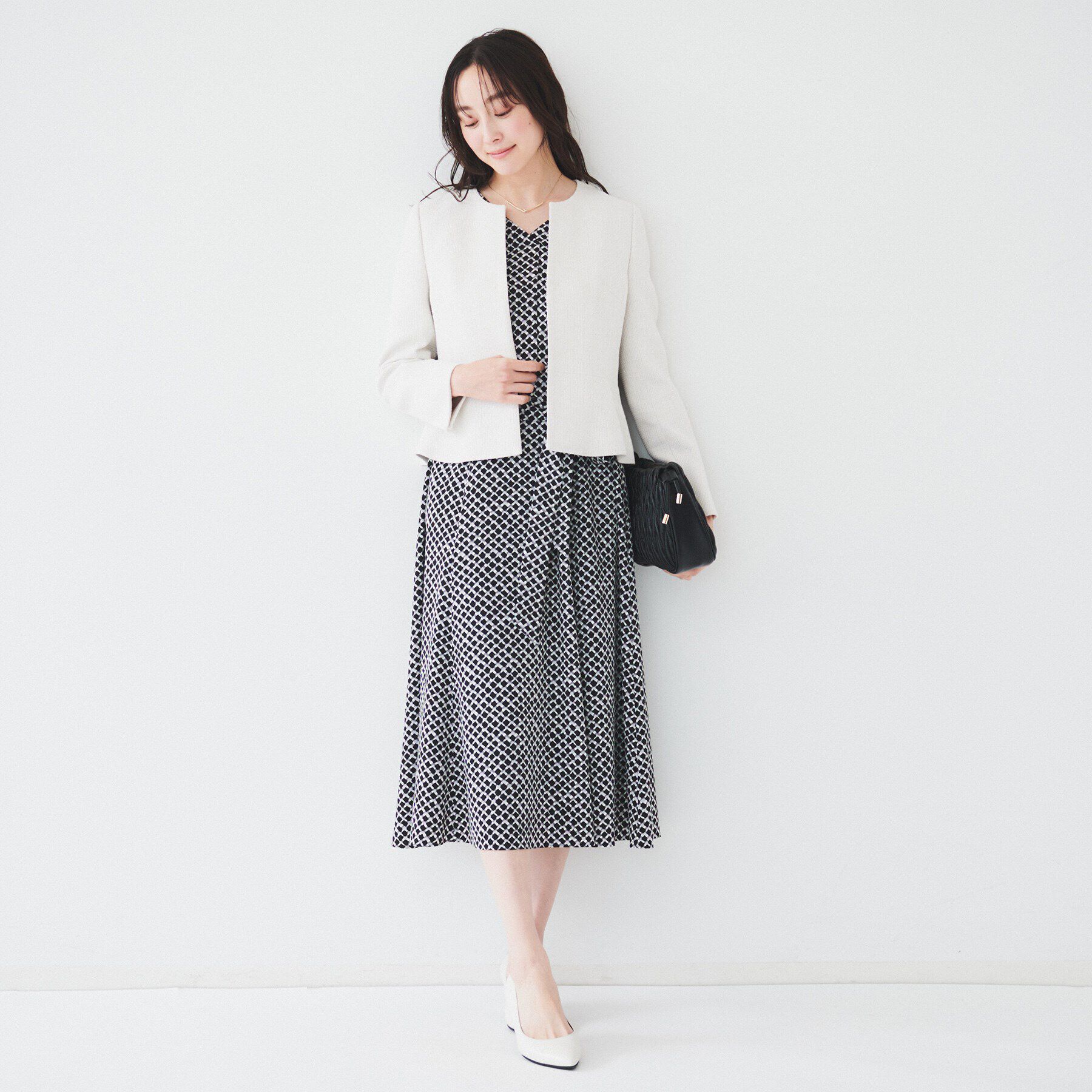 UNTITLED「【きれいめ／オフィス】スクエアジオメトリック柄ワンピース」|ワンピース|