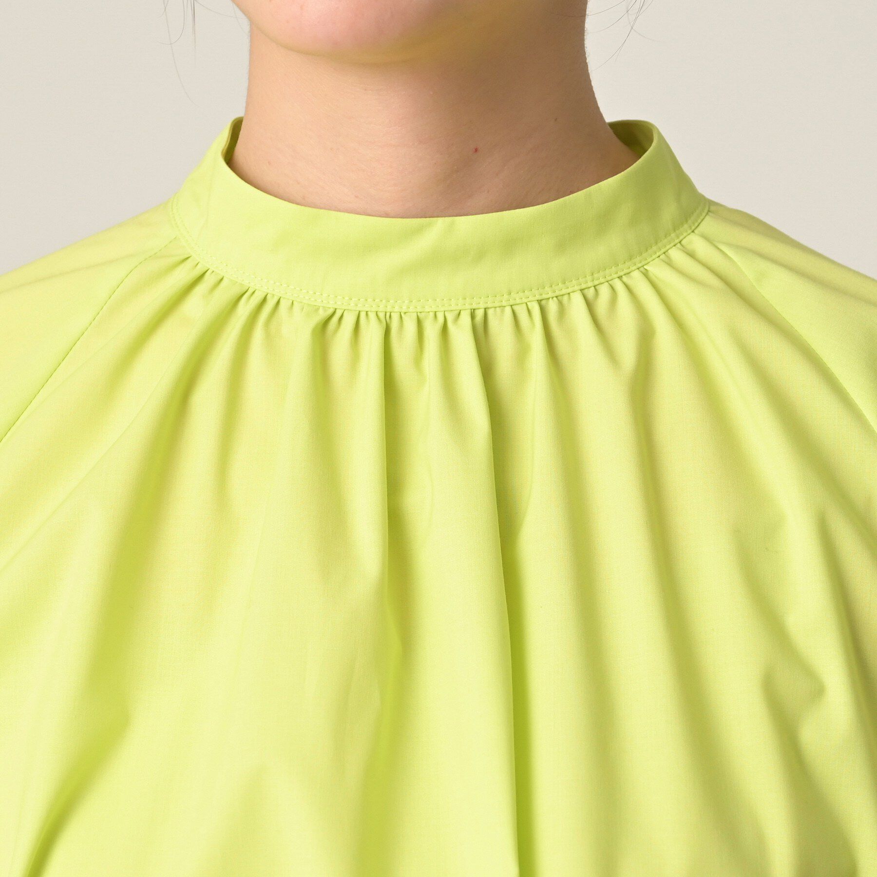 UNTITLED「【洗える/オンオフ使える】タイプライタースタンドネックブラウス」|シャツ・ブラウス|