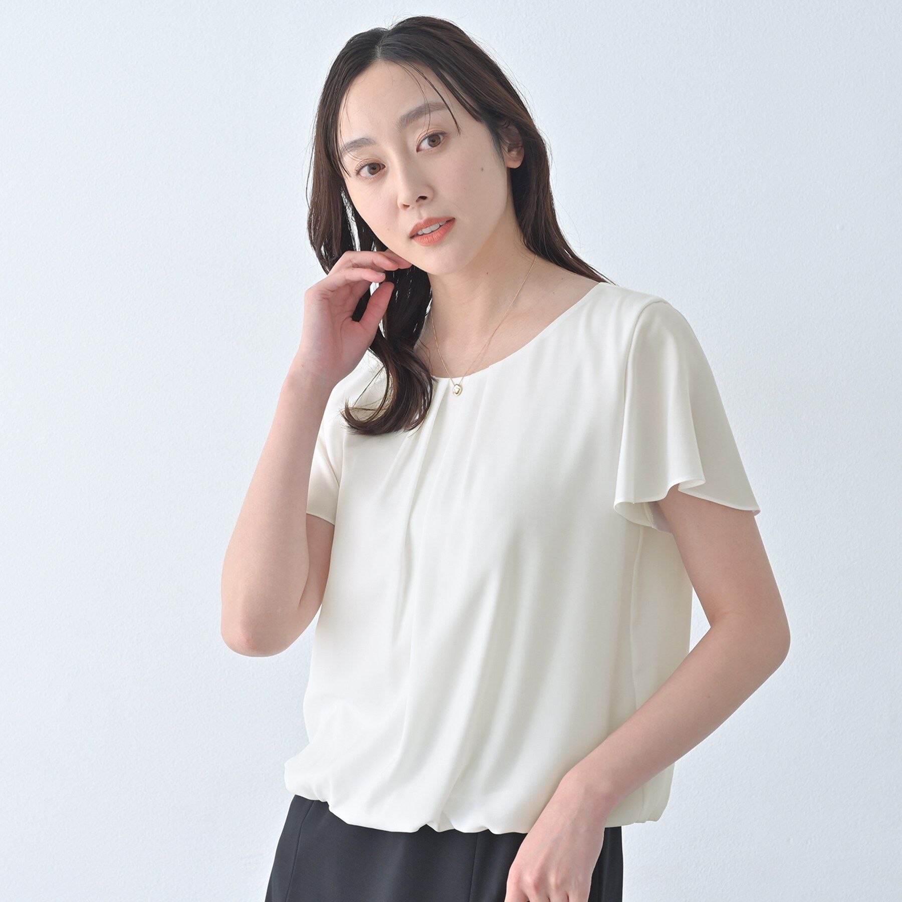 UNTITLED「パウダリータックブラウス」|シャツ・ブラウス|オフホワイト(003