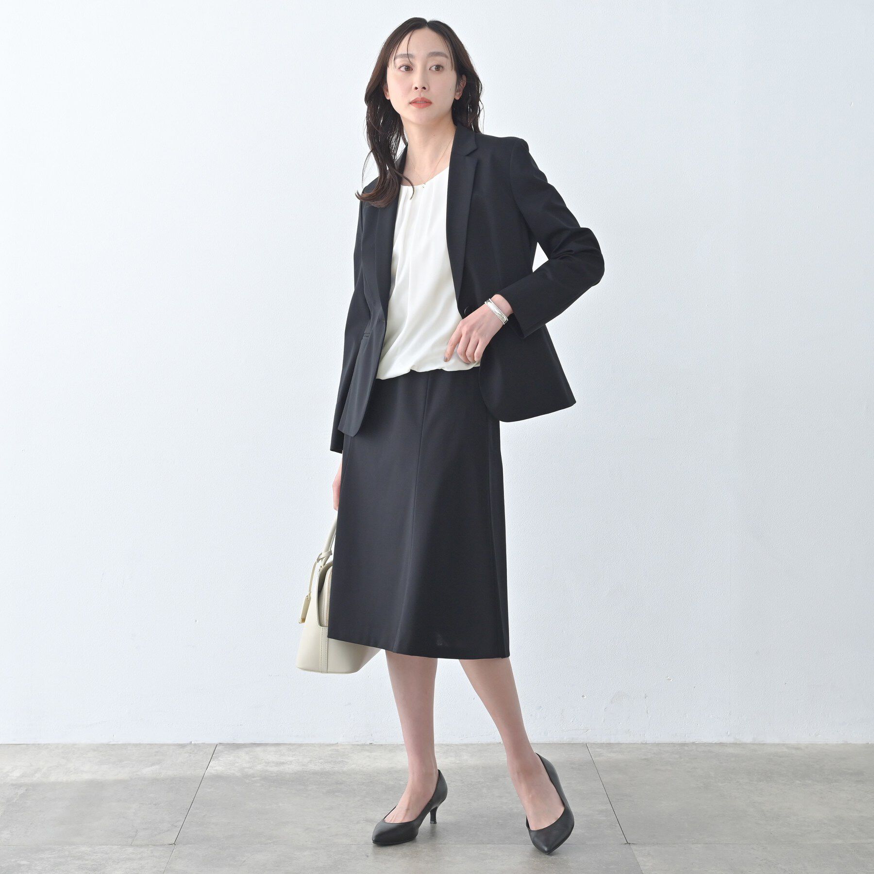 UNTITLED「パウダリータックブラウス」|シャツ・ブラウス|