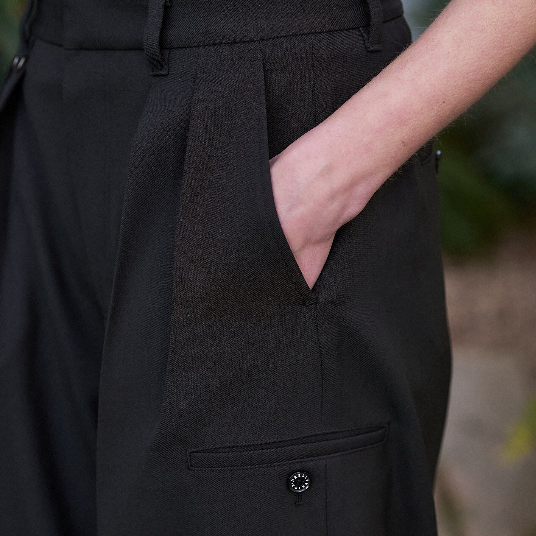 DRESSTERIOR「バレルレッグカーゴパンツ」|その他|