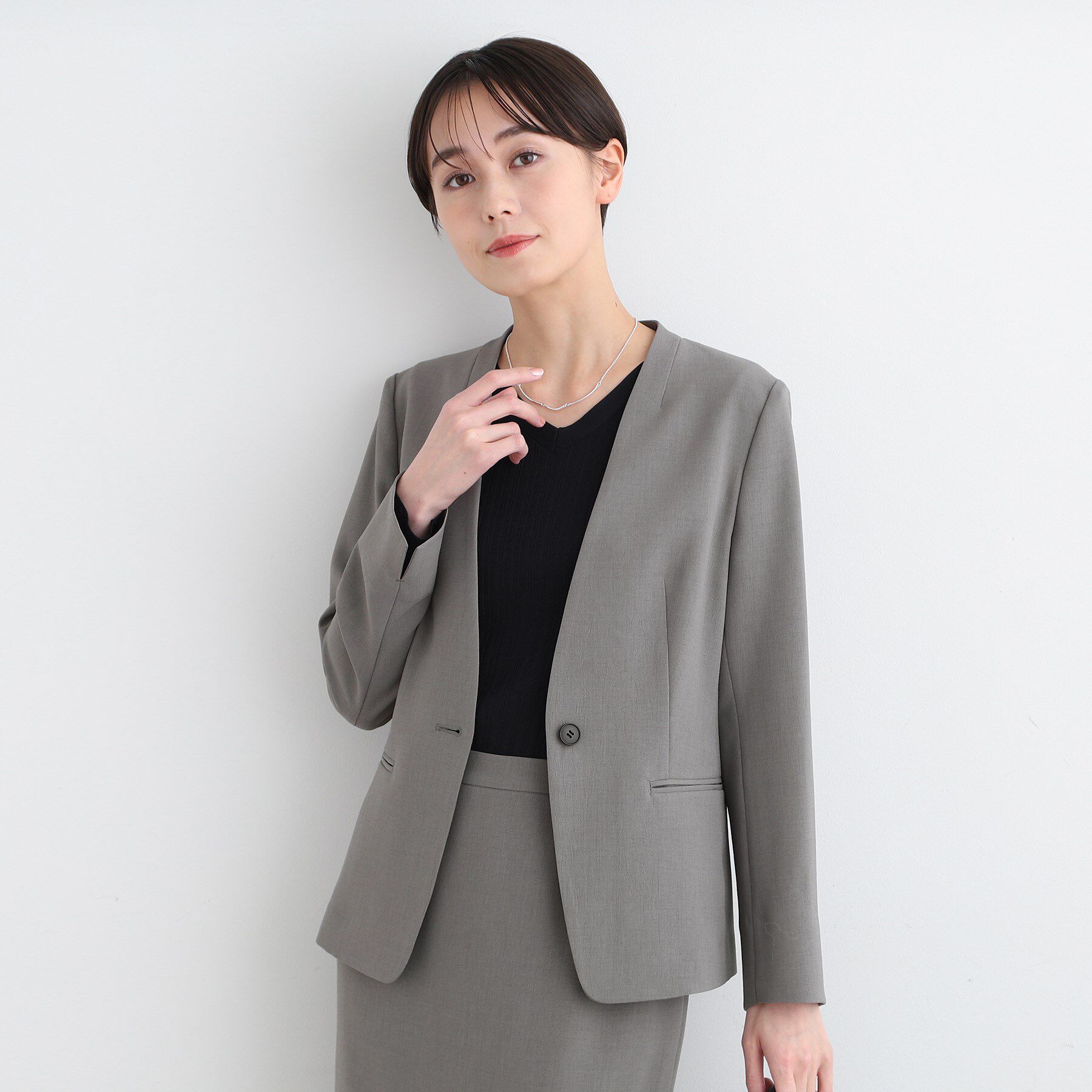 INDIVI「【定番スーツ／UVケア／洗える】ウール調ノーカラージャケット」|スーツ|グレー(012)