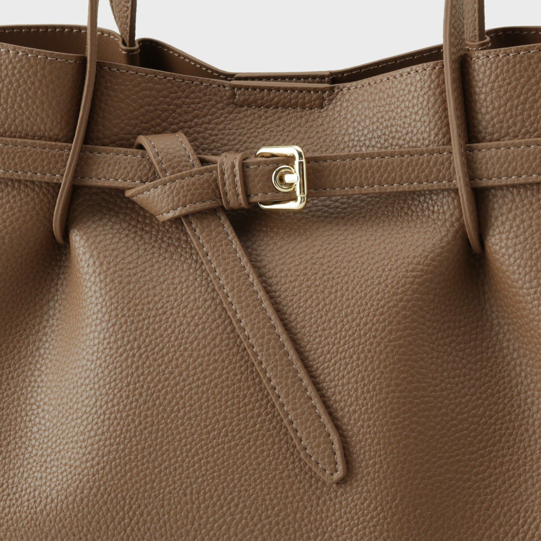 OPAQUE.CLIP「ベルトデザイン軽量シュリンク合皮A4トート」|トートバッグ|