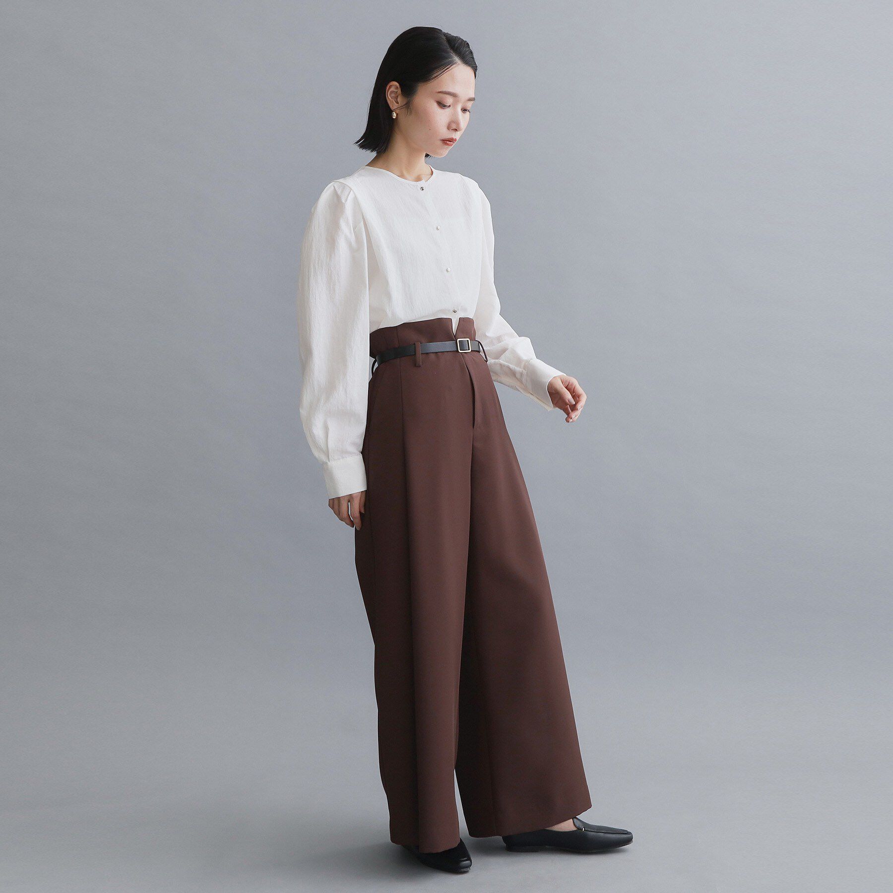 OPAQUE.CLIP「【es】フロント金ボタンタックスリーブブラウス【洗濯機OK】」|シャツ・ブラウス|