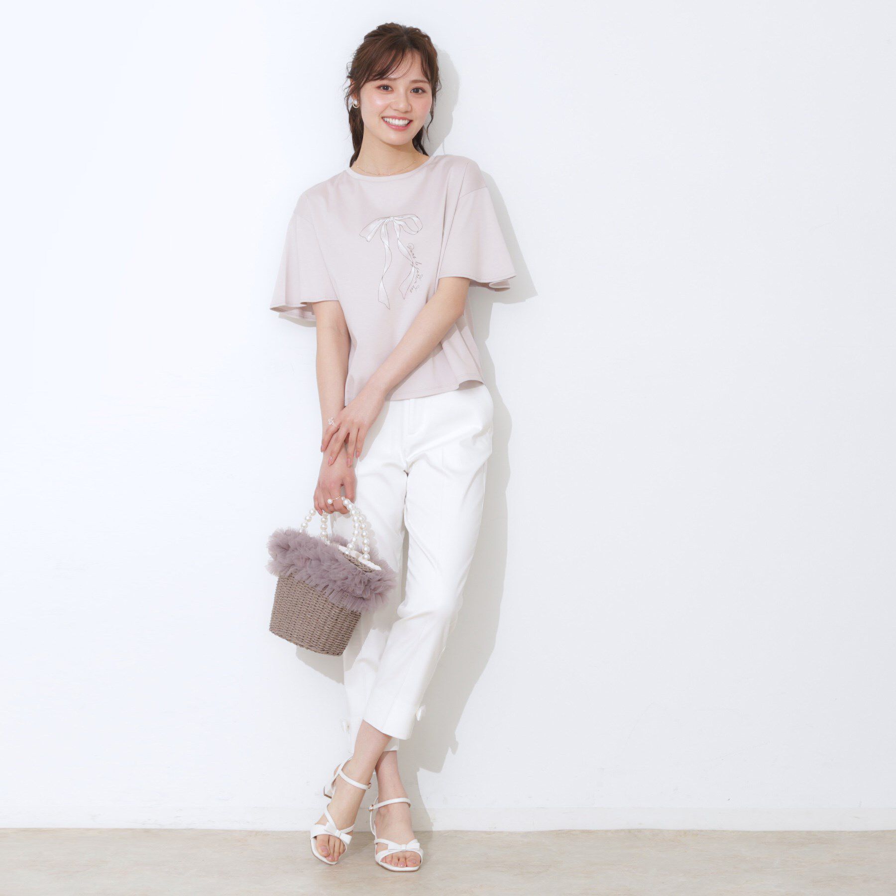 Couture broach「【マシンウォッシャブル・接触冷感・UV機能】60リボンロゴプリント フレアーT」|Tシャツ・カットソー|