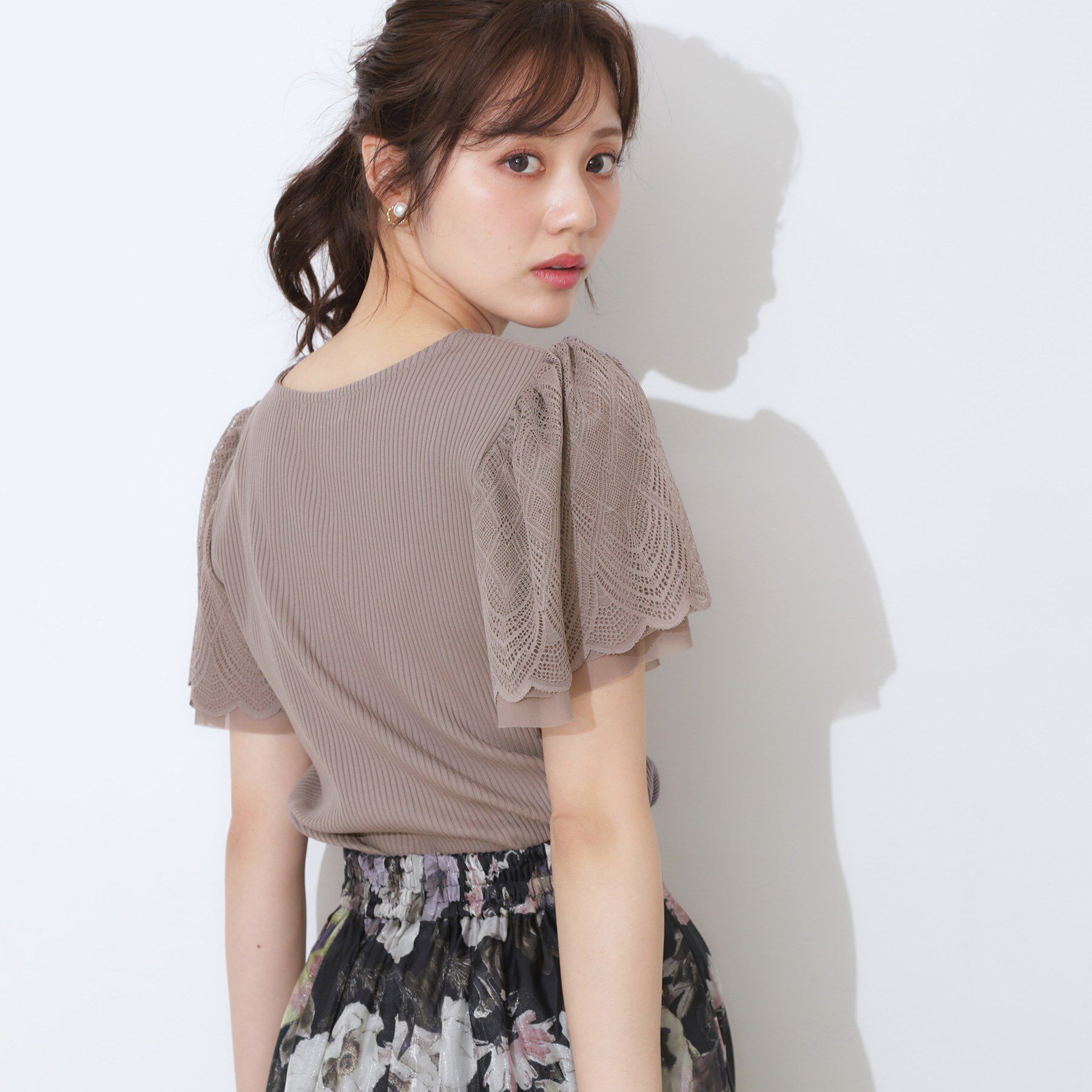 Couture broach「【二の腕カバー・通勤】レース袖テレコトップス」|Tシャツ・カットソー|