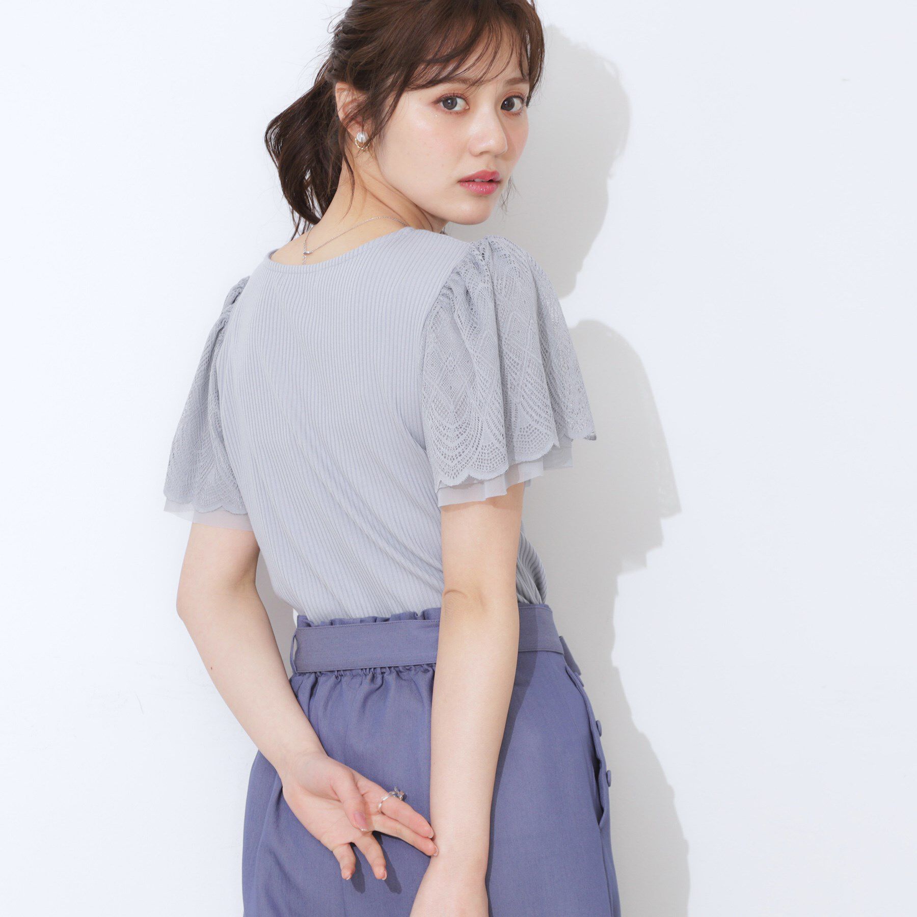 Couture broach「【二の腕カバー・通勤】レース袖テレコトップス」|Tシャツ・カットソー|