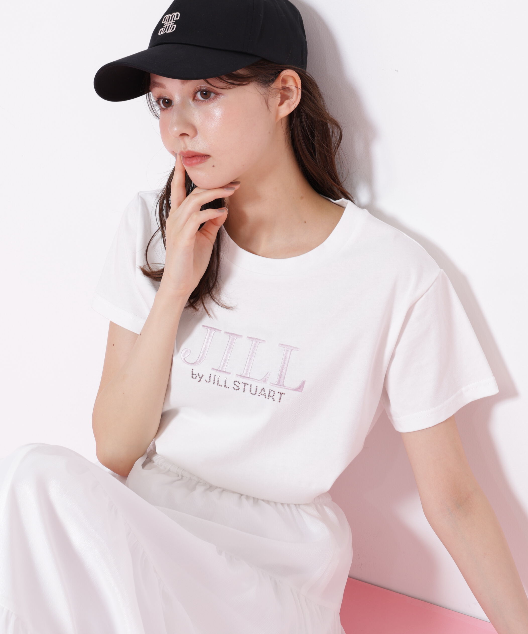  「オーガニックコットン刺繍＆ホットフィットロゴTシャツ」|Tシャツ・カットソー|ホワイトピン 1