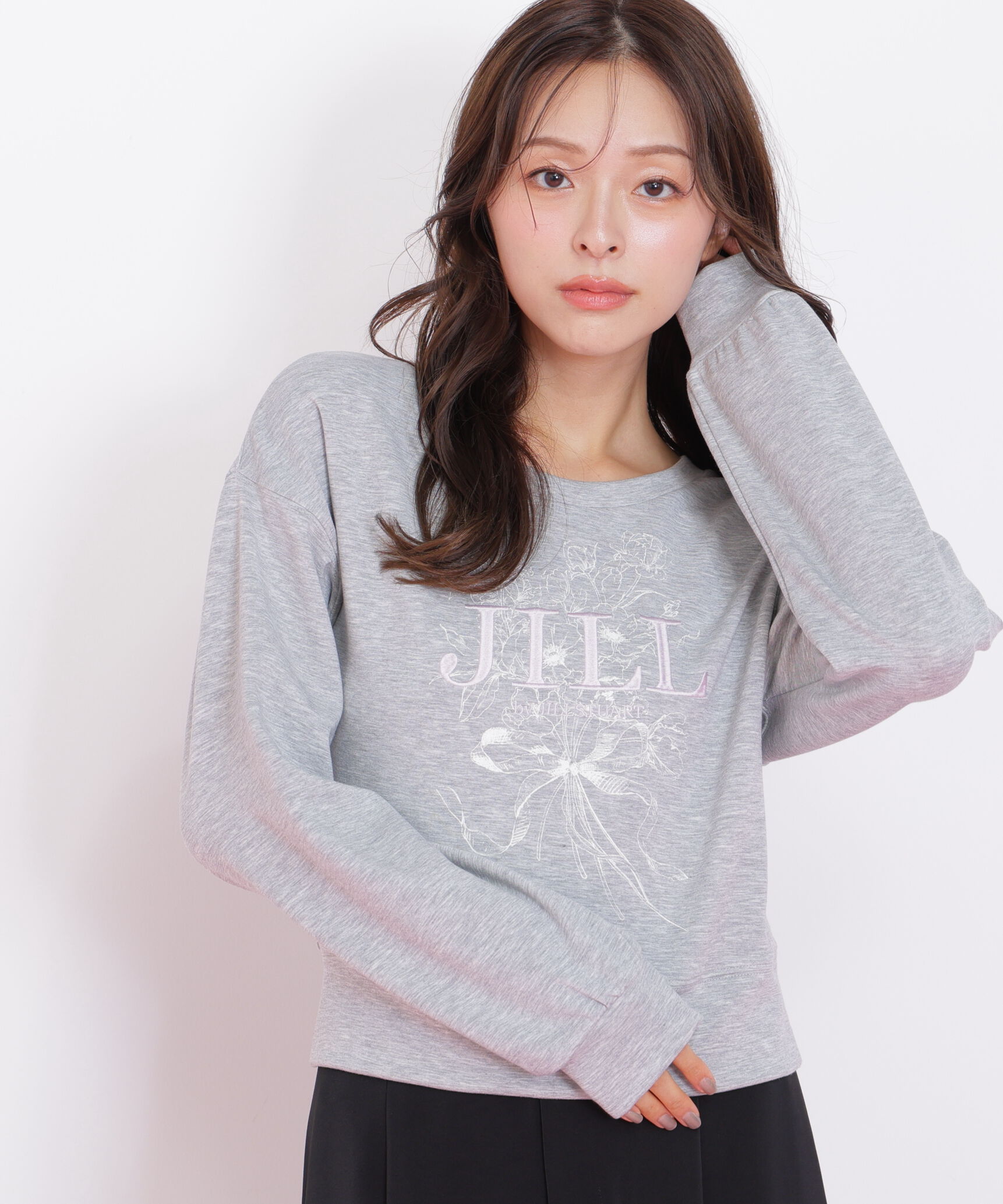  「リボンブーケロゴ刺繍スウェット」|Tシャツ・カットソー|