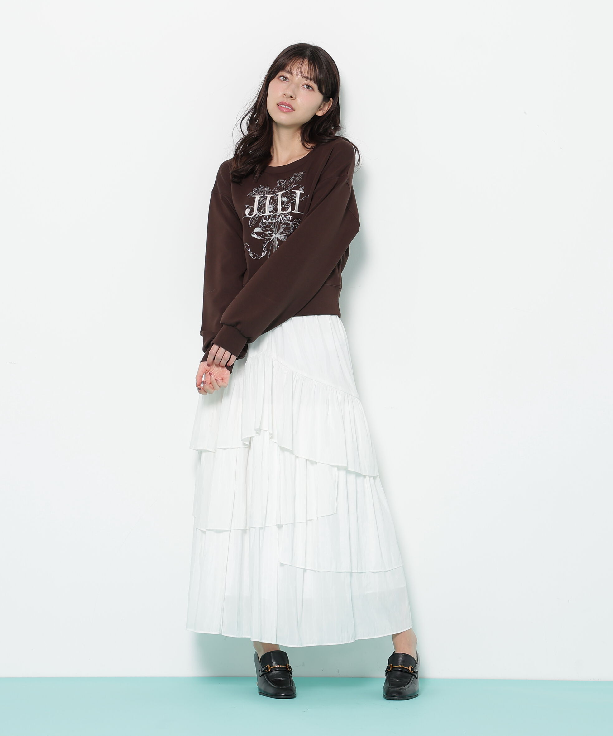  「リボンブーケロゴ刺繍スウェット」|Tシャツ・カットソー|