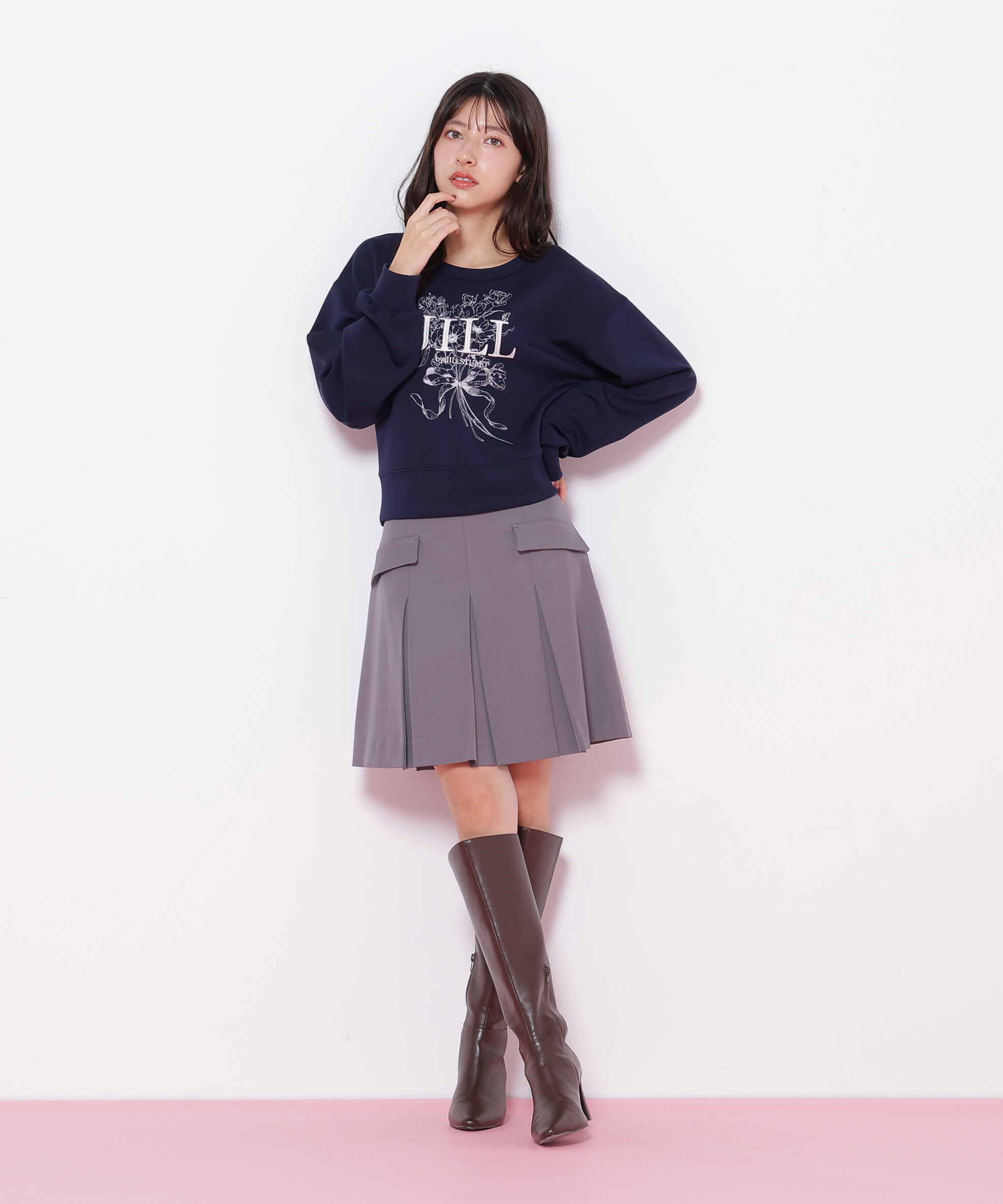  「リボンブーケロゴ刺繍スウェット」|Tシャツ・カットソー|