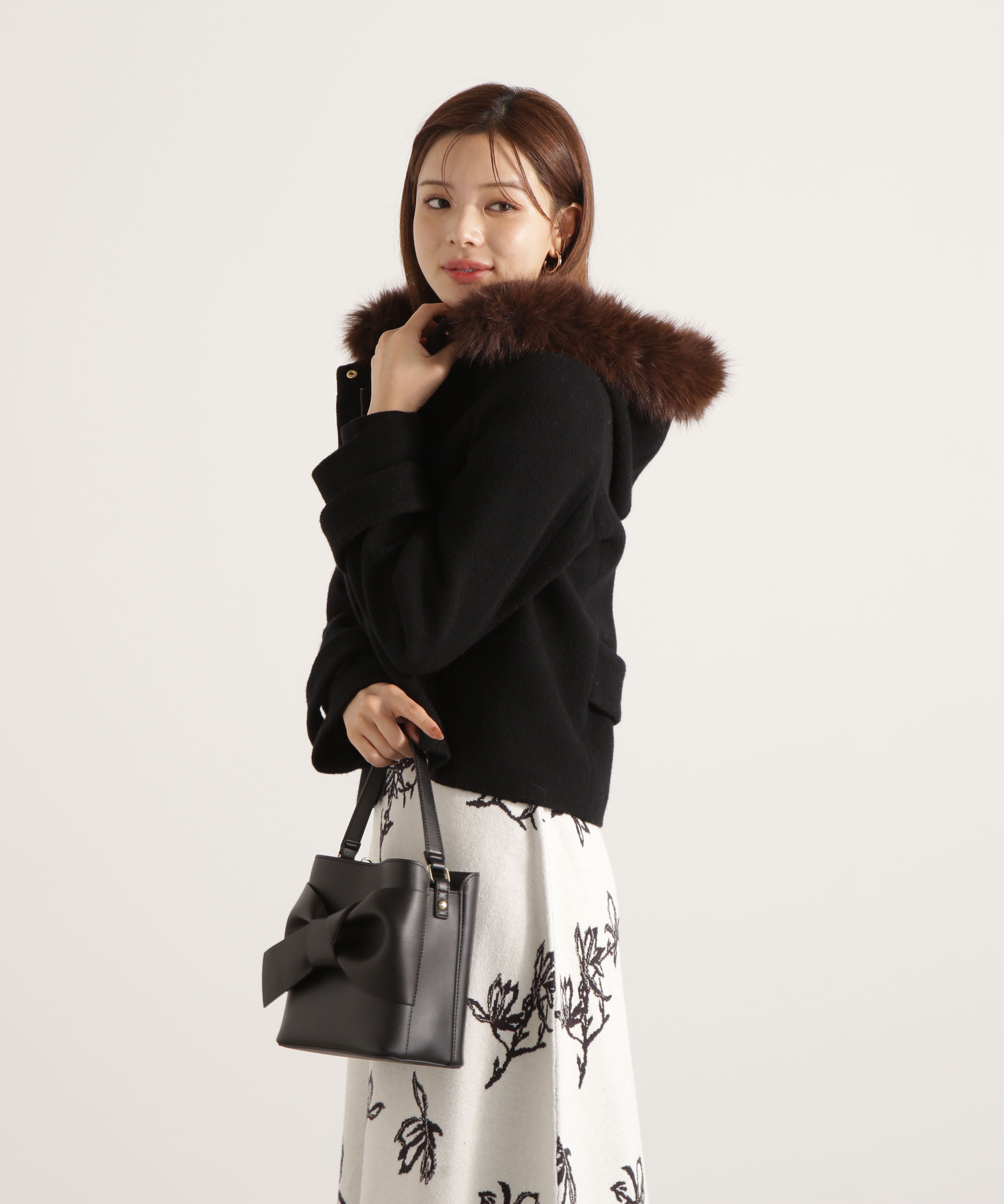 PROPORTION BODY DRESSING「モッサフードフェイクファーショートコート 25AW」|ブルゾン・スタジャン|