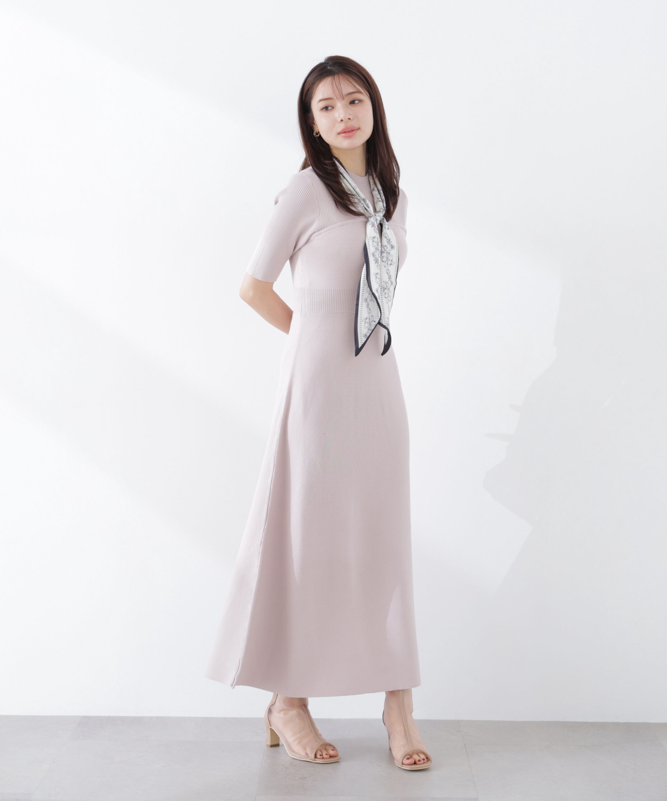 PROPORTION BODY DRESSING「スカーフ付きニットワンピース　26SS」|ワンピース|