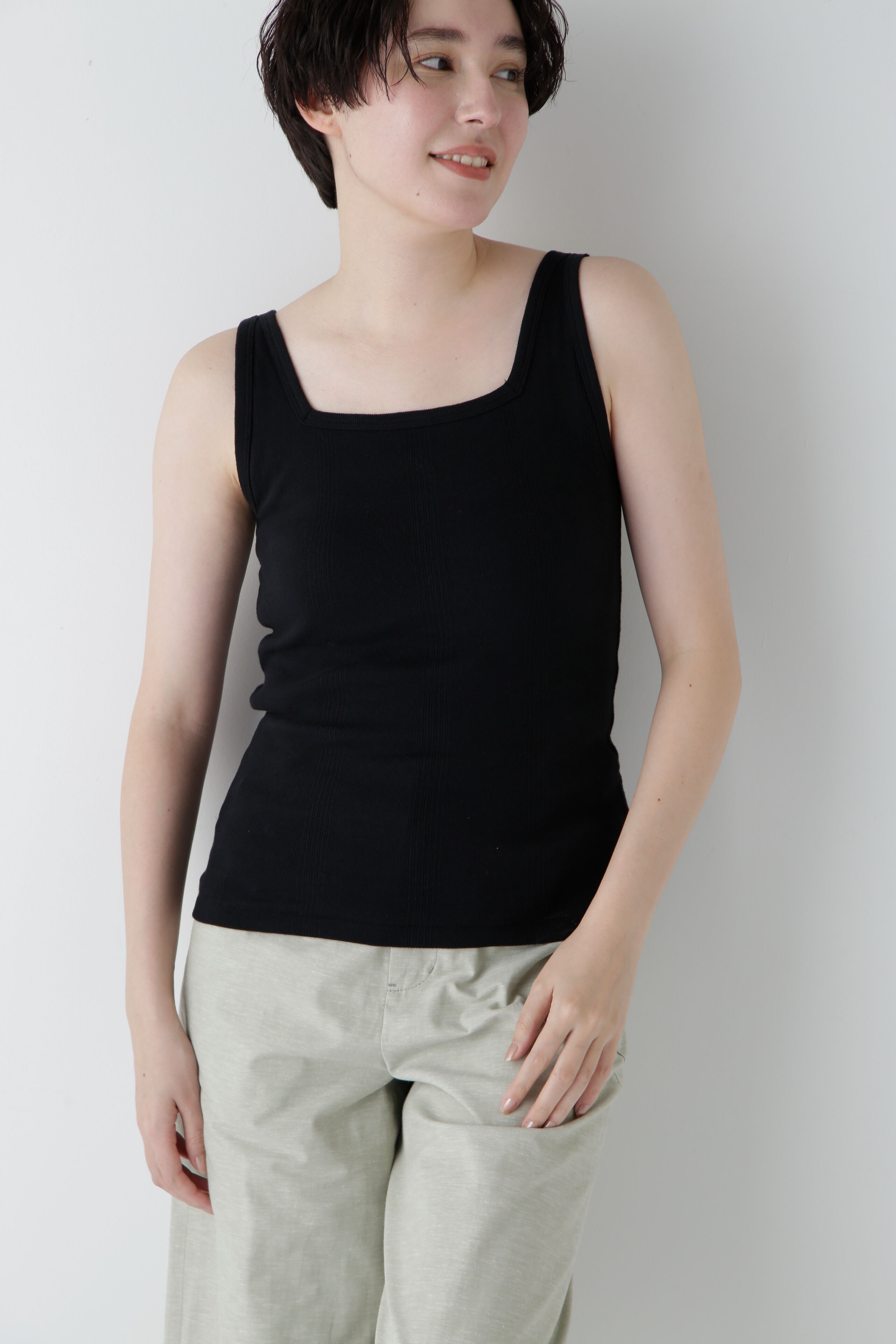  「◆カップ付きスクエアタンクトップ」|Tシャツ・カットソー|ブラック