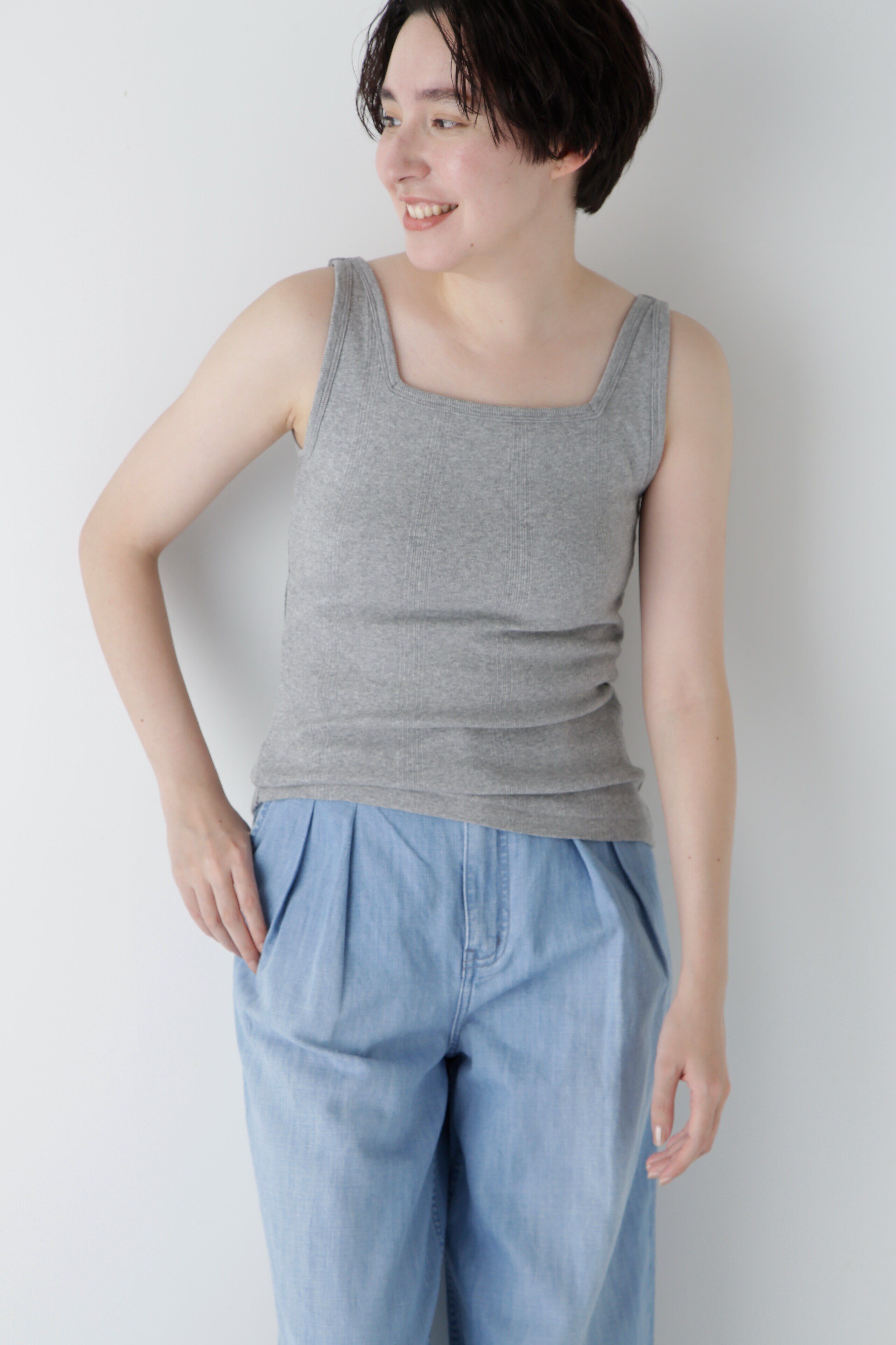  「◆カップ付きスクエアタンクトップ」|Tシャツ・カットソー|グレー