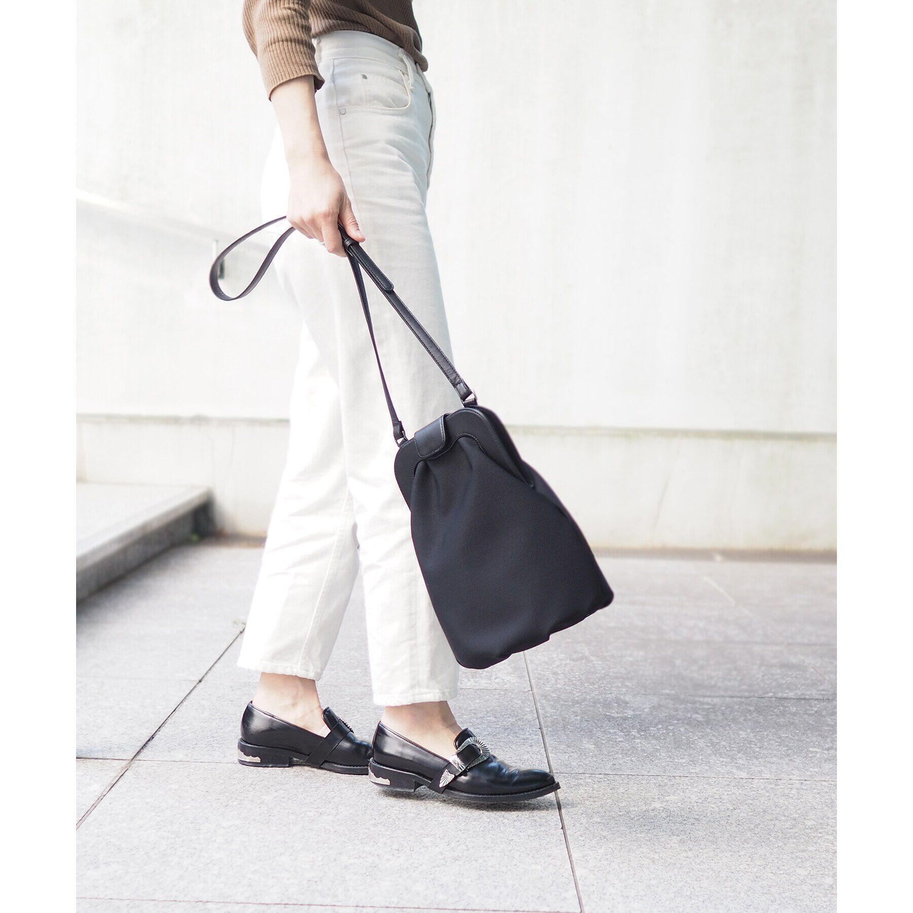 HIROKO HAYASHI「POLARIS（ポラリス）縦型ショルダーバッグ」|ショルダー・メッセンジャー|