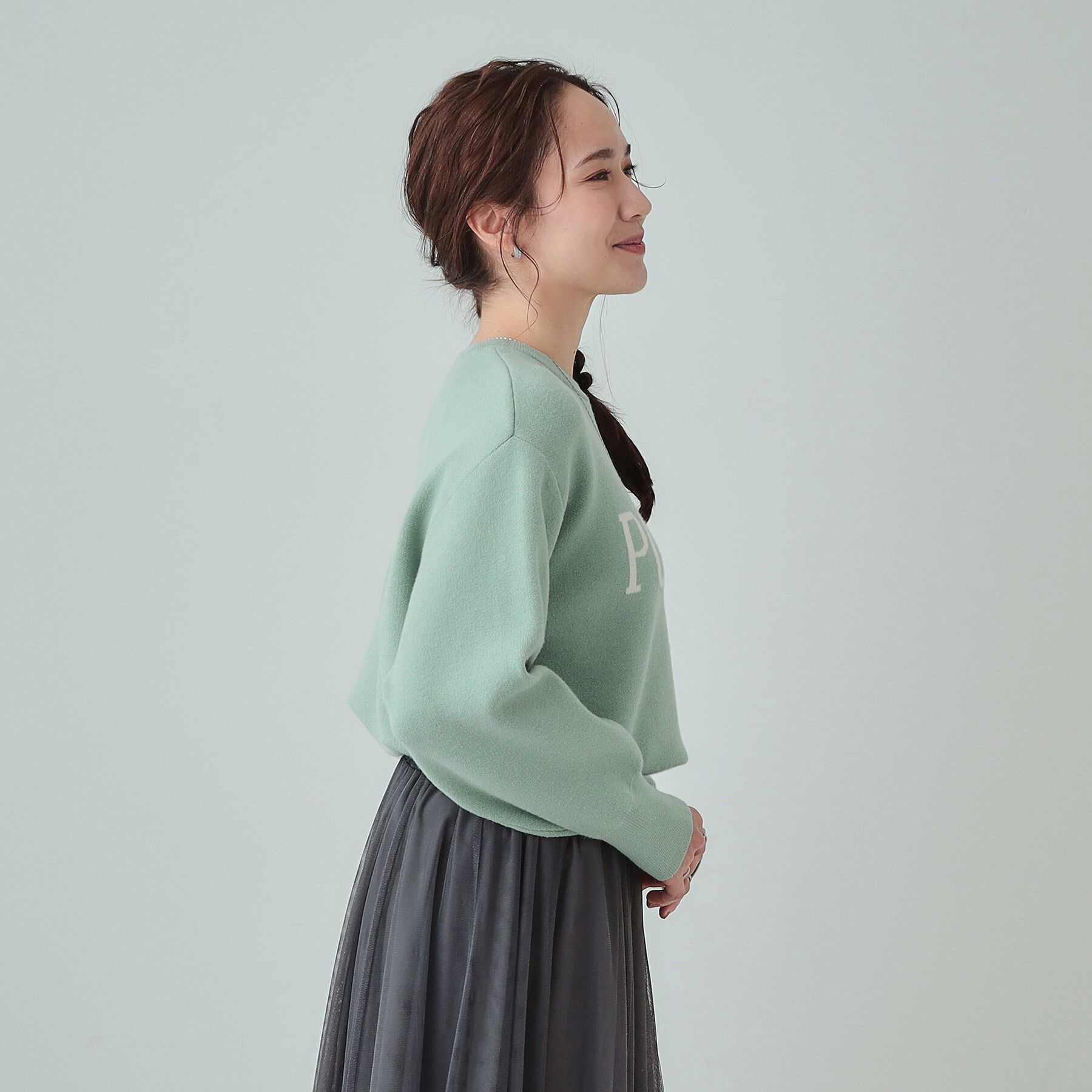 SHOO･LA･RUE「【洗える/ちくちくしにくい/静電気軽減】スウェットライク ロゴニット」|ニット・セーター|