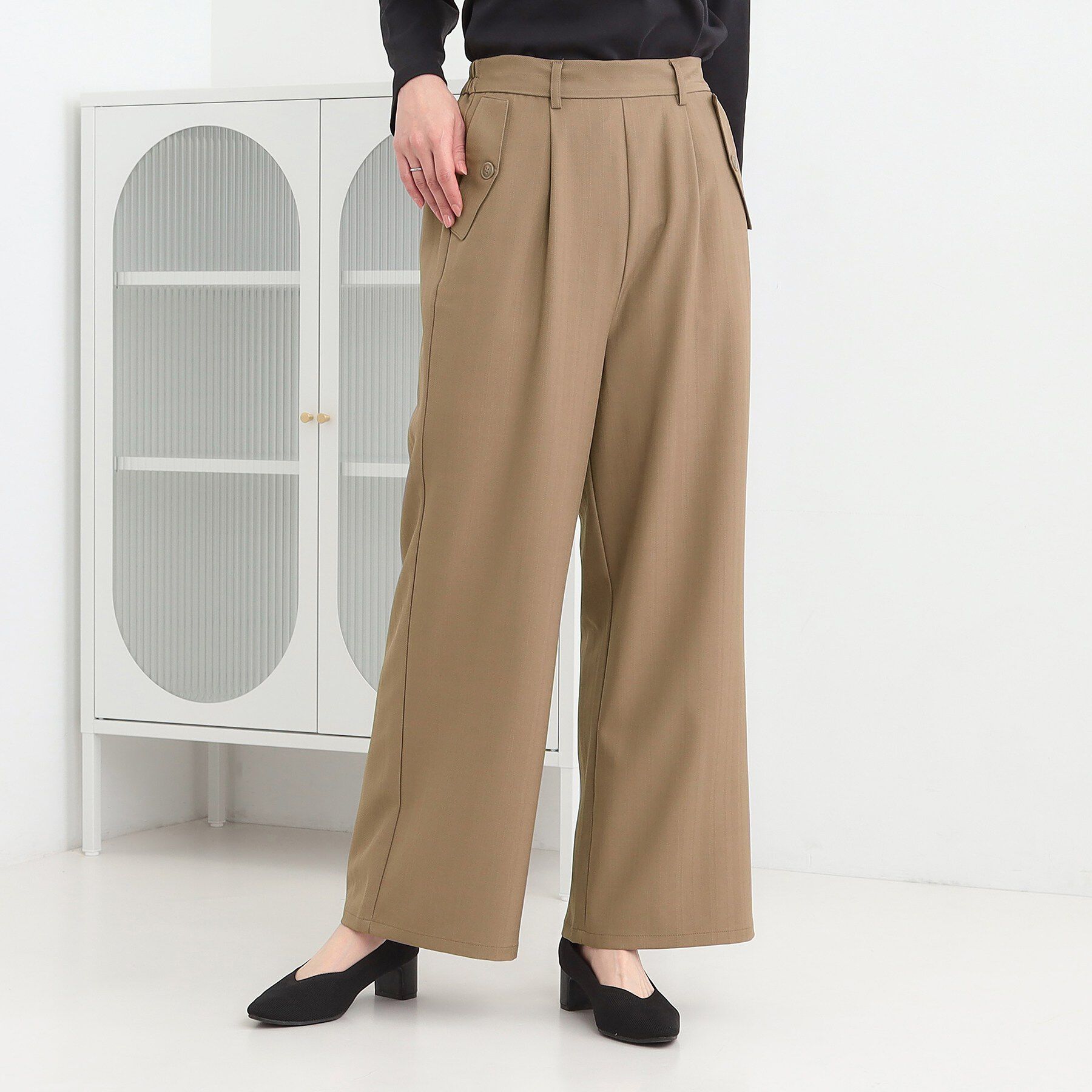 SHOO･LA･RUE「【洗濯機可/S-LL】フラップポケットがアクセント ヘリンボーンワイドパンツ」|その他|モカブラウン(042