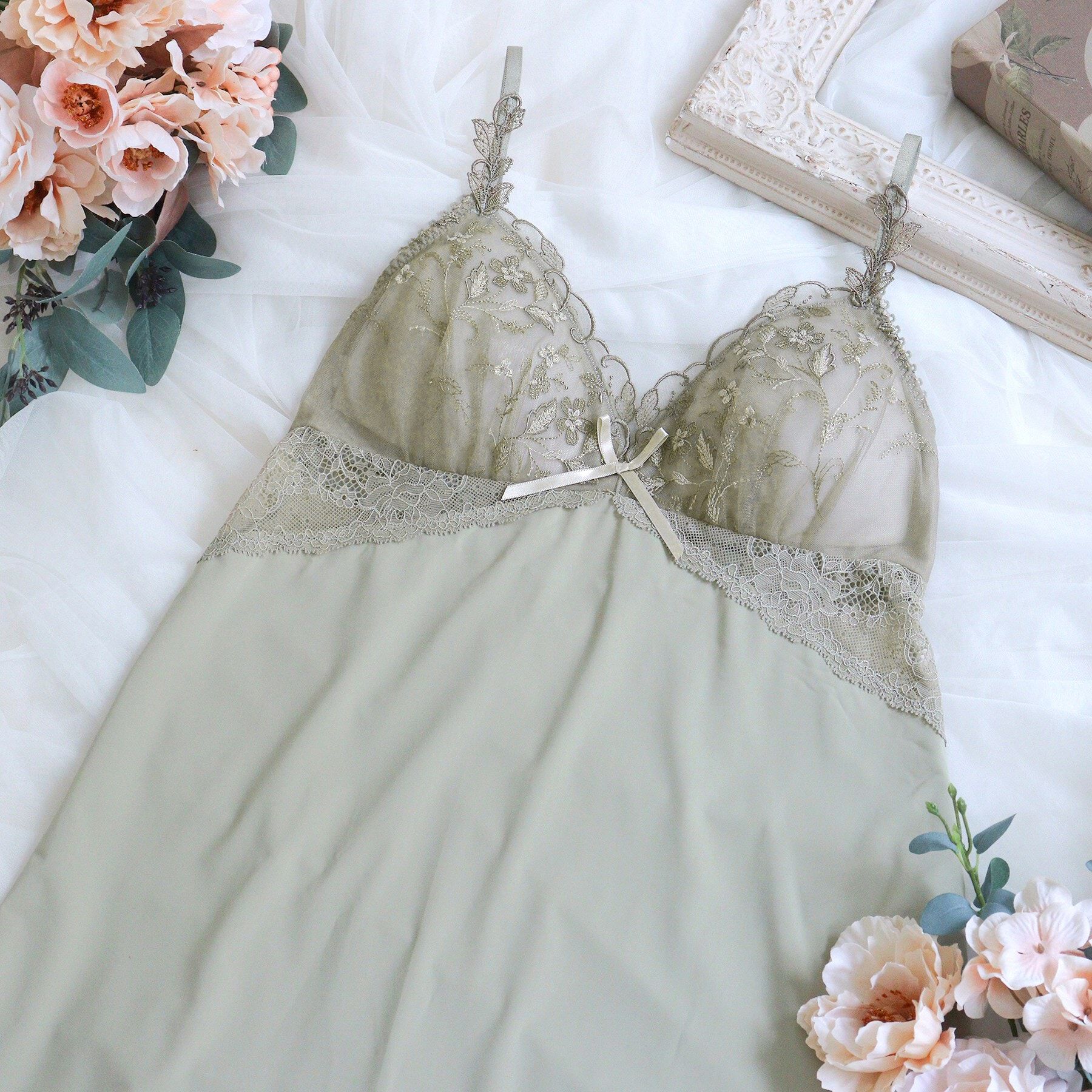 Risa Magli「ボーナ カップ付スリップ」|キャミソール|カーキ(027)