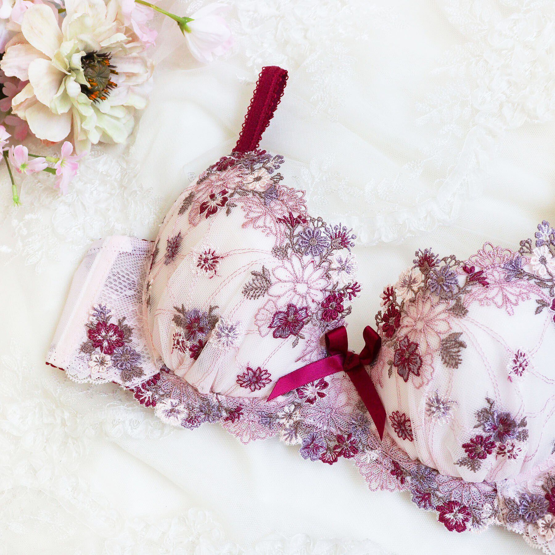 Risa Magli「アレッタ ブラジャー（B-D）＜サイドシェイプ＞」|インナー|