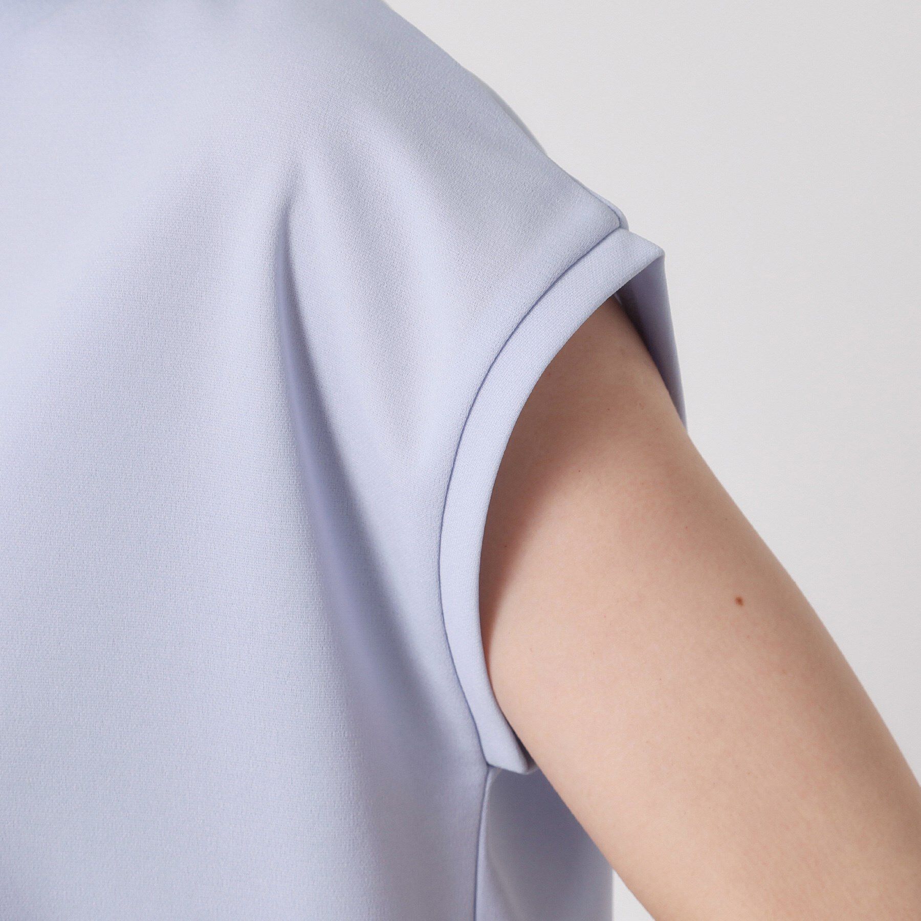 ITS&rsquo;DEMO「【接触冷感／洗濯機OK】カットジョーゼット2wayトップス」|シャツ・ブラウス|