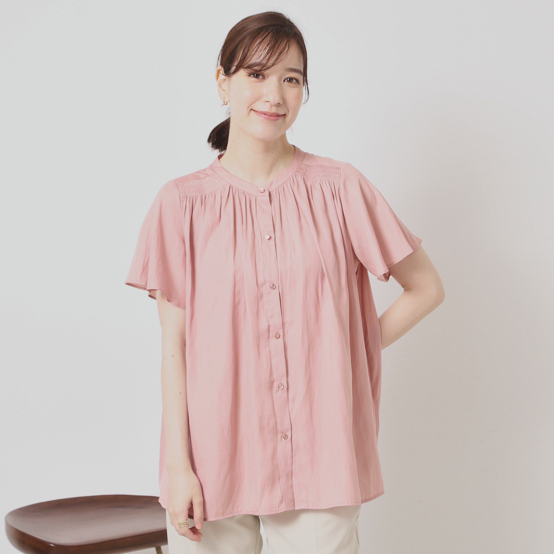 ITS&rsquo;DEMO「【手洗い可】サテンフレア袖ブラウス」|シャツ・ブラウス|