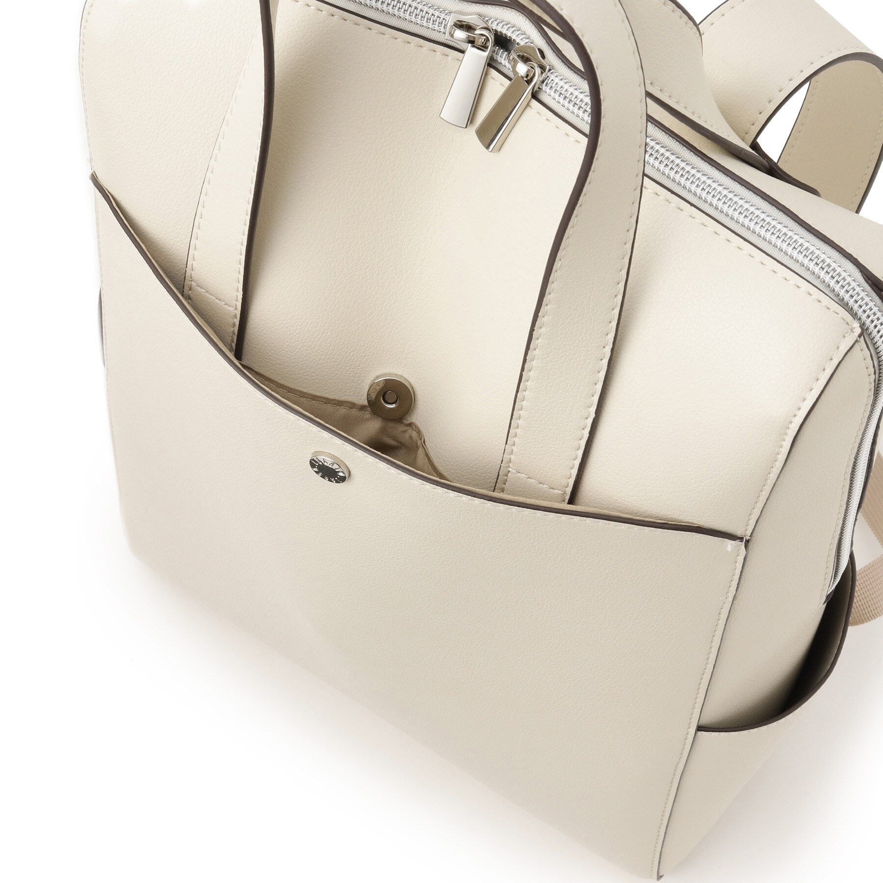 Ober Tashe「かるいかばん PC収納リュック」|リュック|