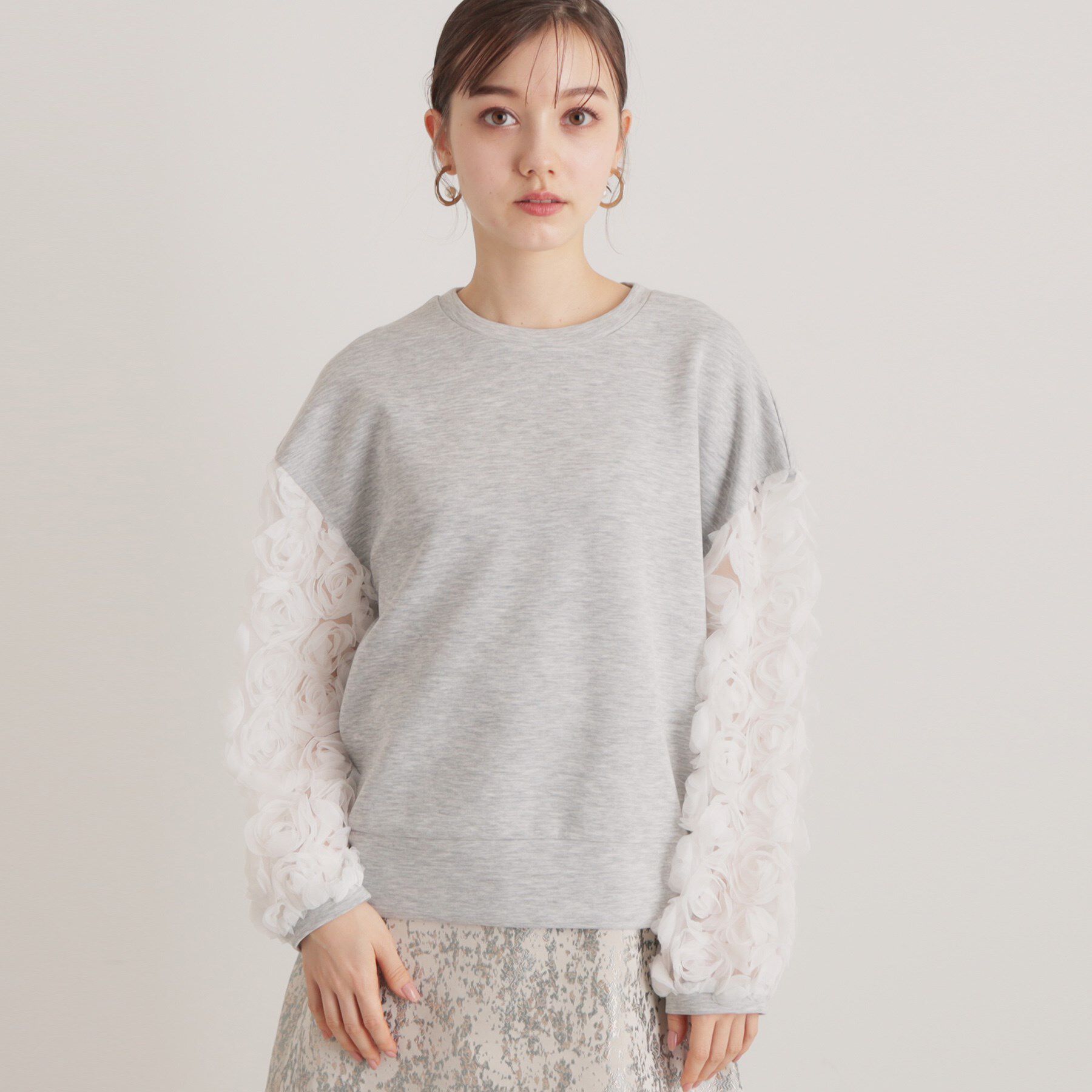 SunaUna「【一足お先に春気分／袖チュールフラワー】ダンボールプルオーバー」|Tシャツ・カットソー|