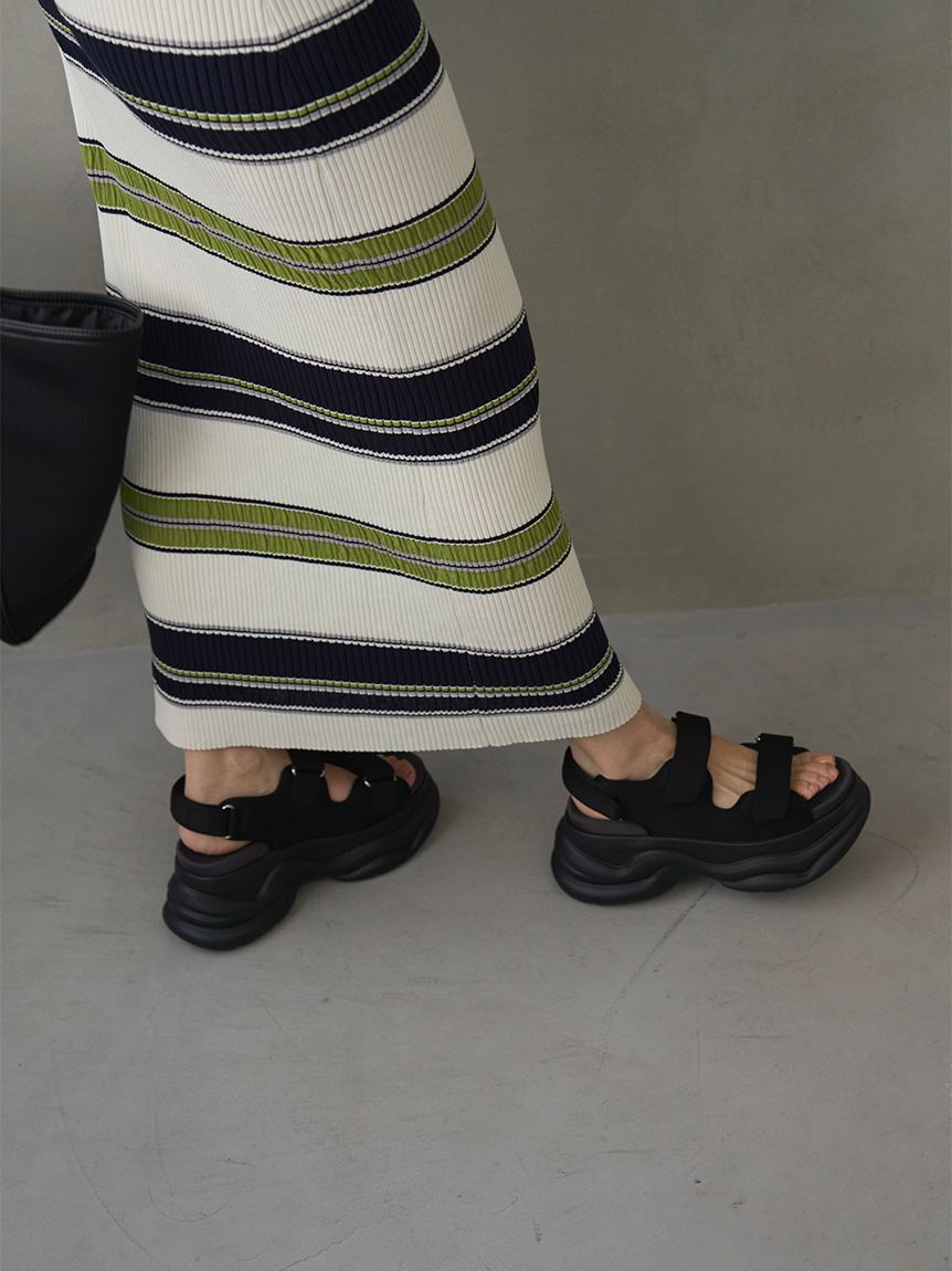 emmi atelier「【ONLINE限定カラーあり】マルチボーダーニットワンピース」|ワンピース|