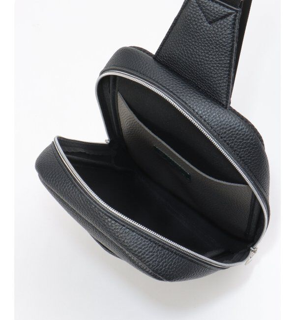 ikka「シュリンクボディバッグ」|その他|