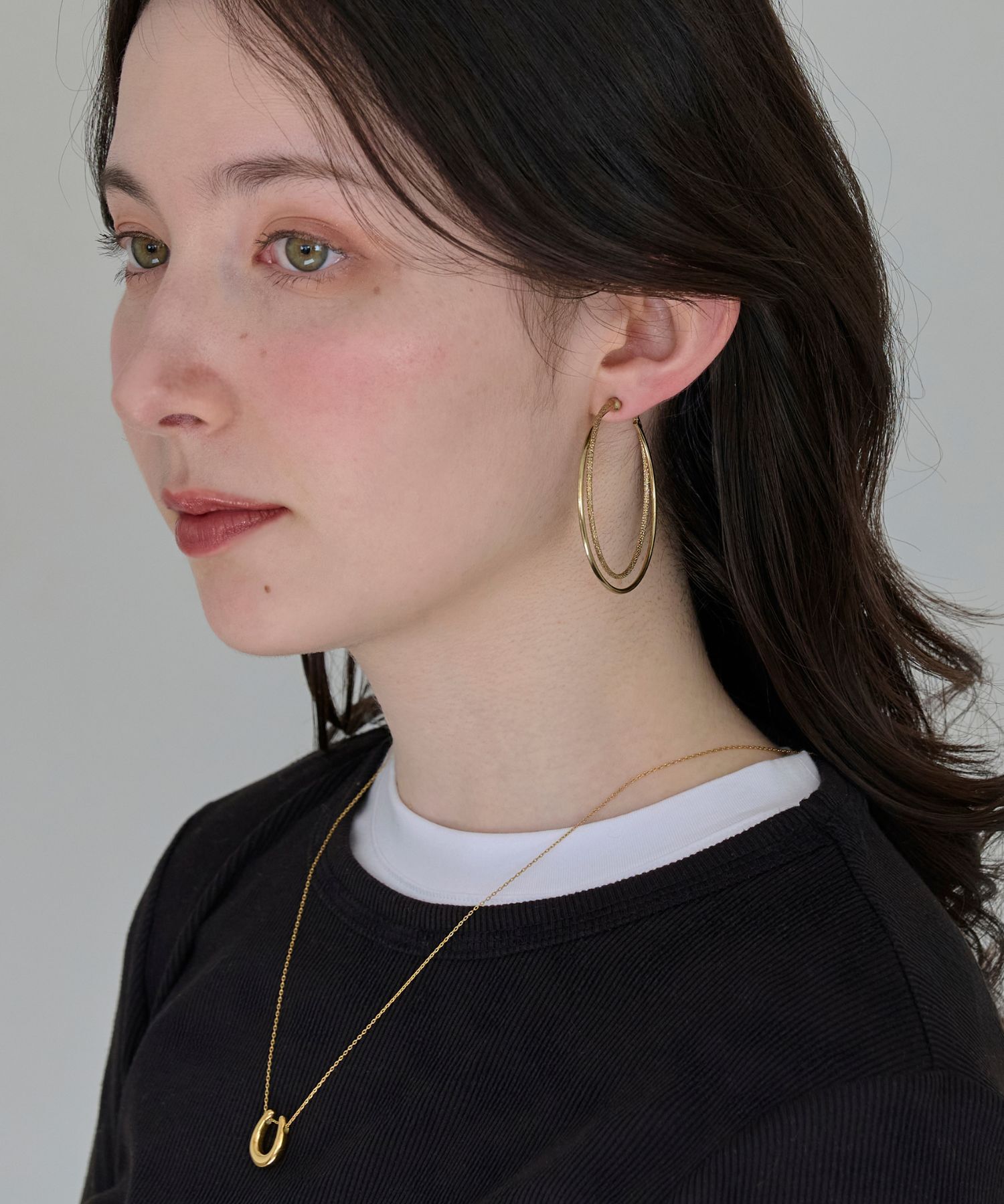 Phoebe「ダブルレイヤードフープイヤリング　ゴールド」|イヤリング|