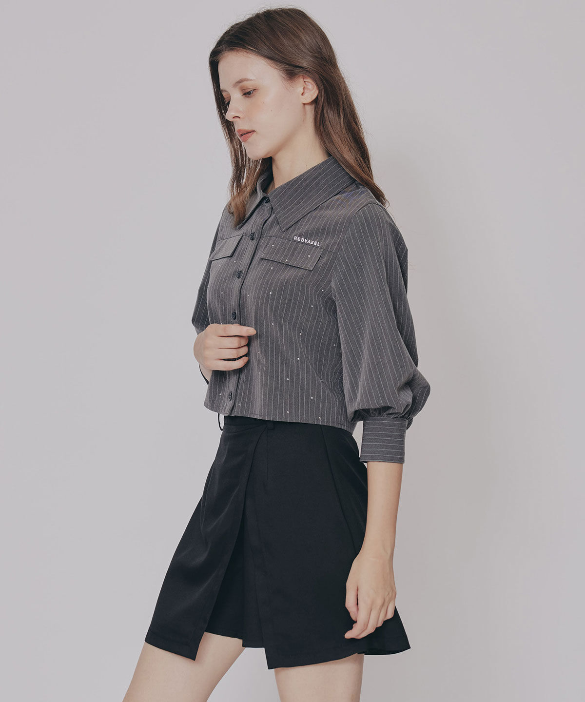 REDYAZEL「ビジューロゴストライプシャツブラウス」|シャツ・ブラウス|
