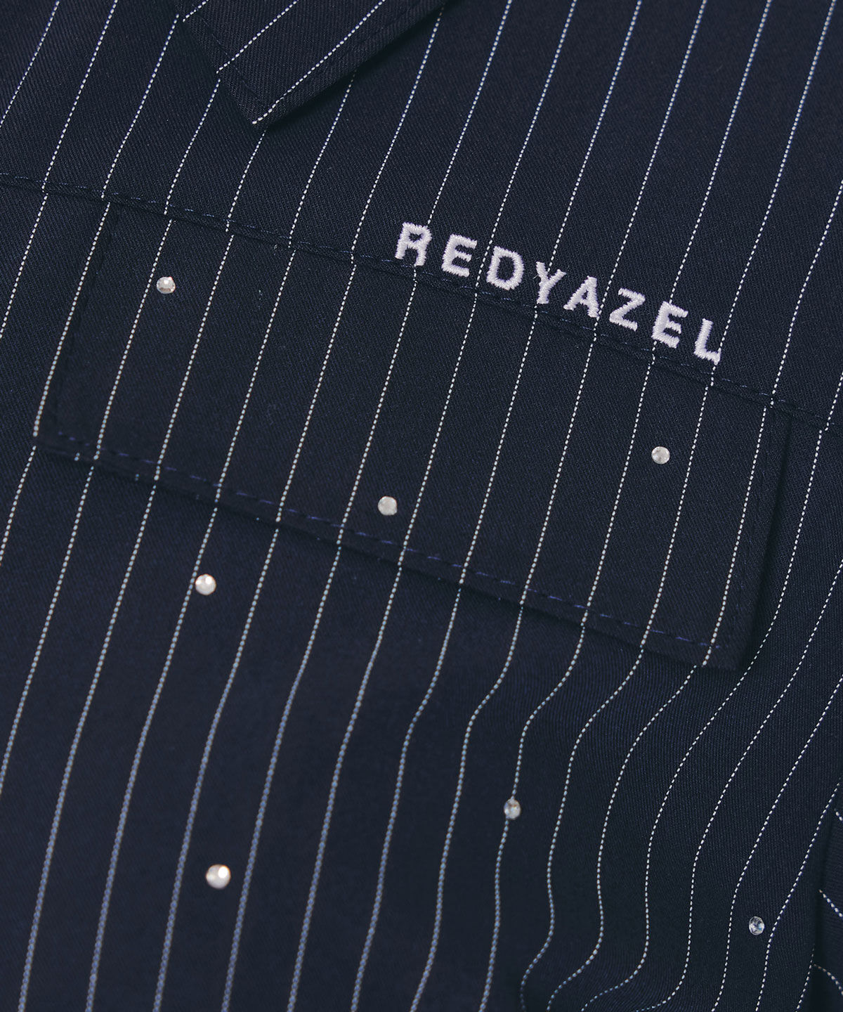 REDYAZEL「ビジューロゴストライプシャツブラウス」|シャツ・ブラウス|