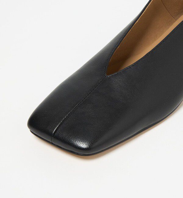 ODETTE E ODILE「オブリークスクエアトゥフラット15&darr;&uarr;」|パンプス|