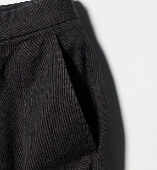 UNITED ARROWS「＜District＞コットン ツイル オーバーダイ 2プリーツ パンツ」|チノ|