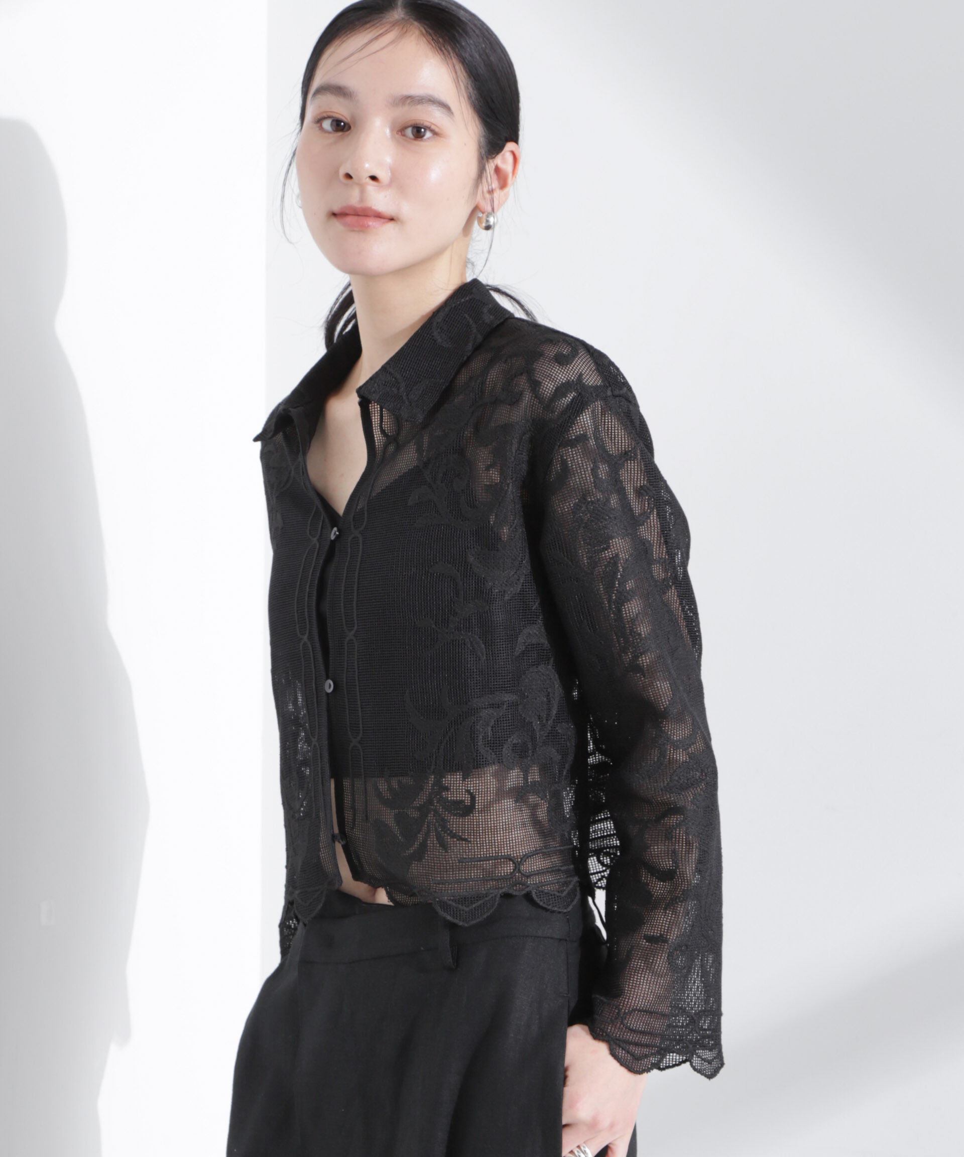 nano･universe「モチーフ刺繍レースシャツ」|シャツ・ブラウス|