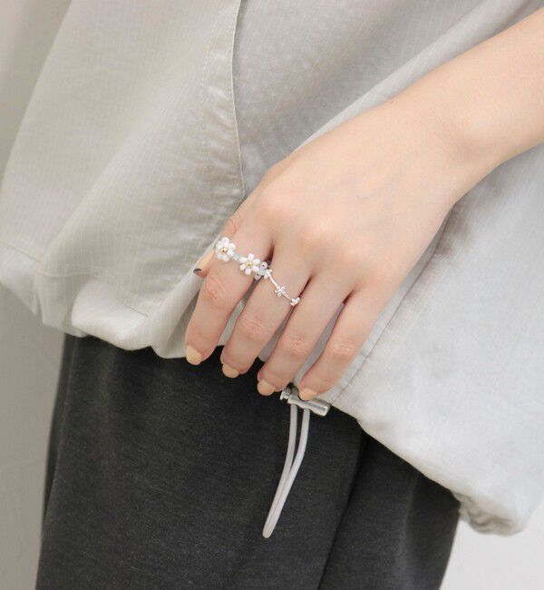 fredy emue「お花2セットリング」|リング|ホワイト