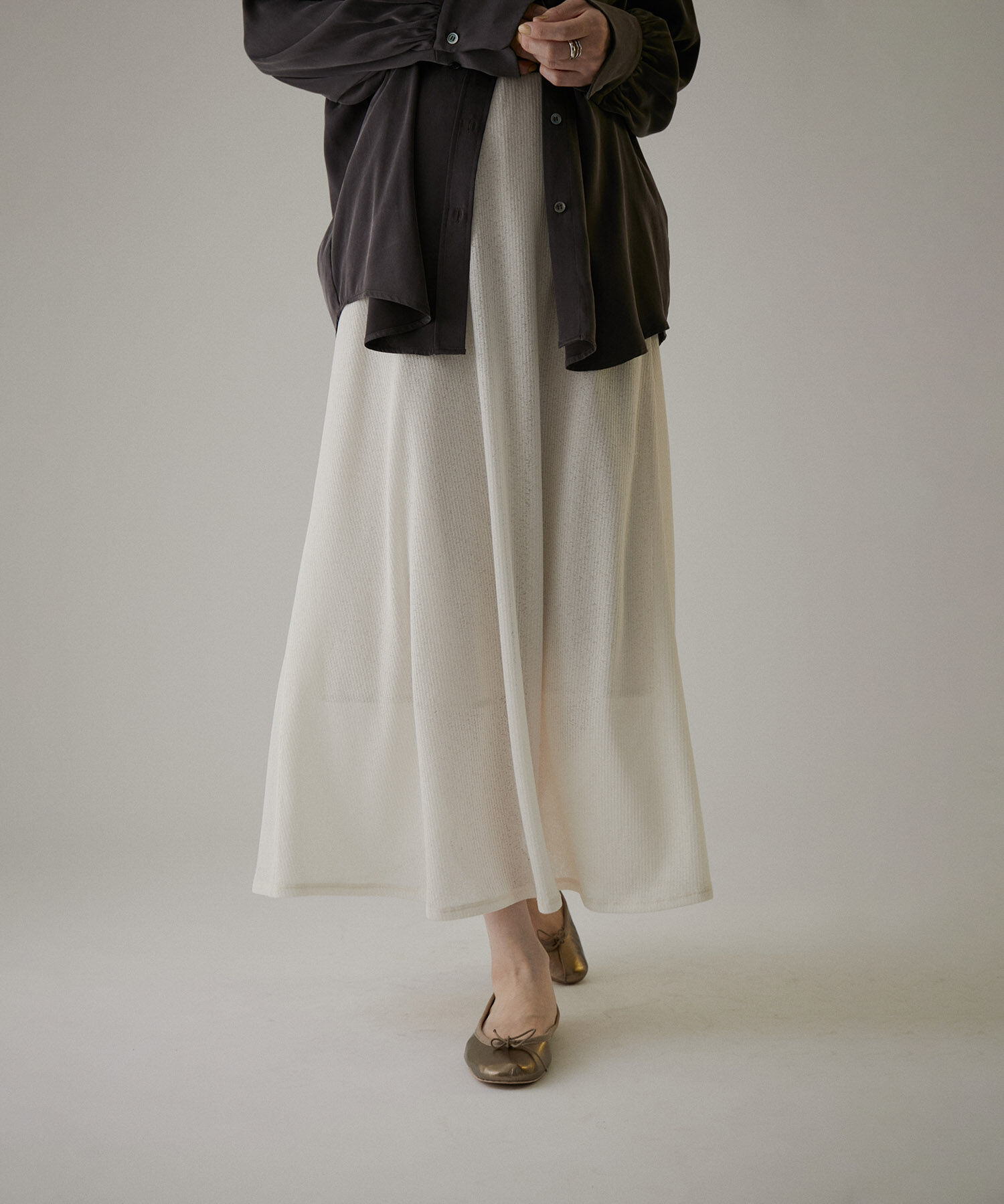 SALON adam et rope'「KINANシアーリブロングスカート」|スカート|オフホワイト(15)