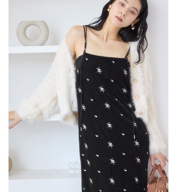 VIS「刺繍アソートベロアキャミワンピース/2WAY」|ワンピース|