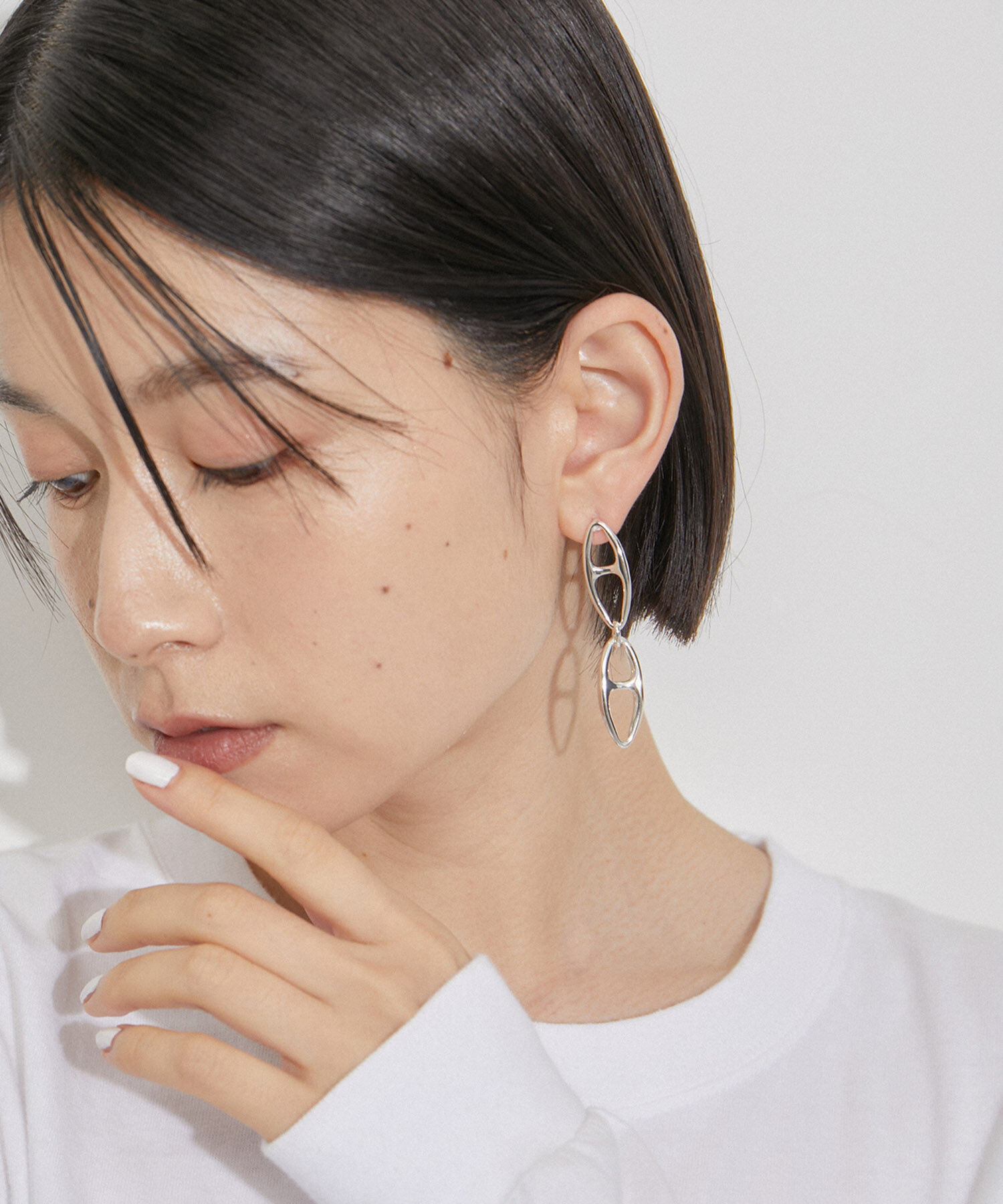 ADAM ET ROPE'「アーモンドチェーンピアス」|ピアス|