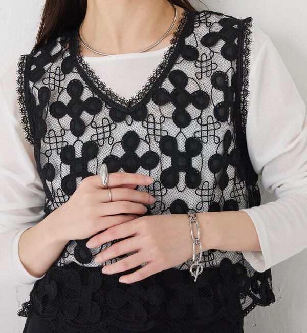  「【＋１アイテム】モチーフレース2WAYベスト」|シャツ・ブラウス|