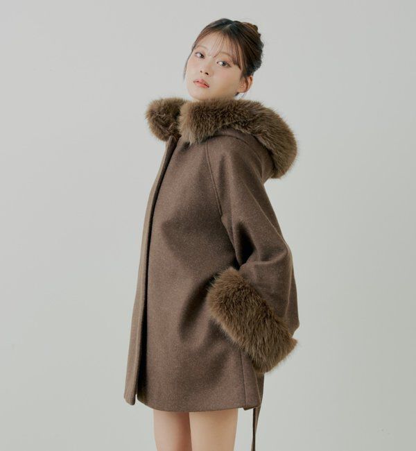  「【4色展開】ファー襟ケープコート」|その他|