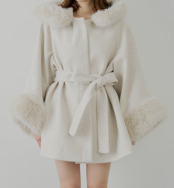  「【4色展開】ファー襟ケープコート」|その他|