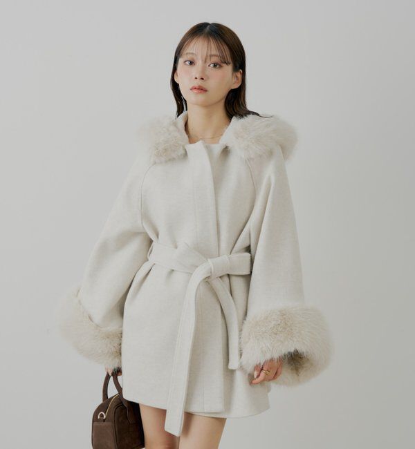  「【4色展開】ファー襟ケープコート」|その他|